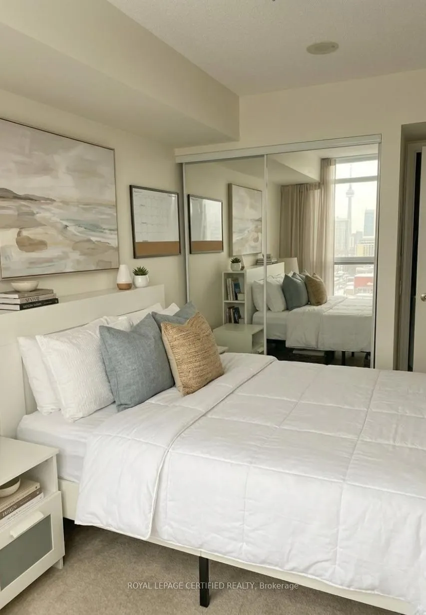 Photo 11 of Unit 809, 5 Valhalla Inn Road, Etobicoke, Islington-City Centre West — HOMEH