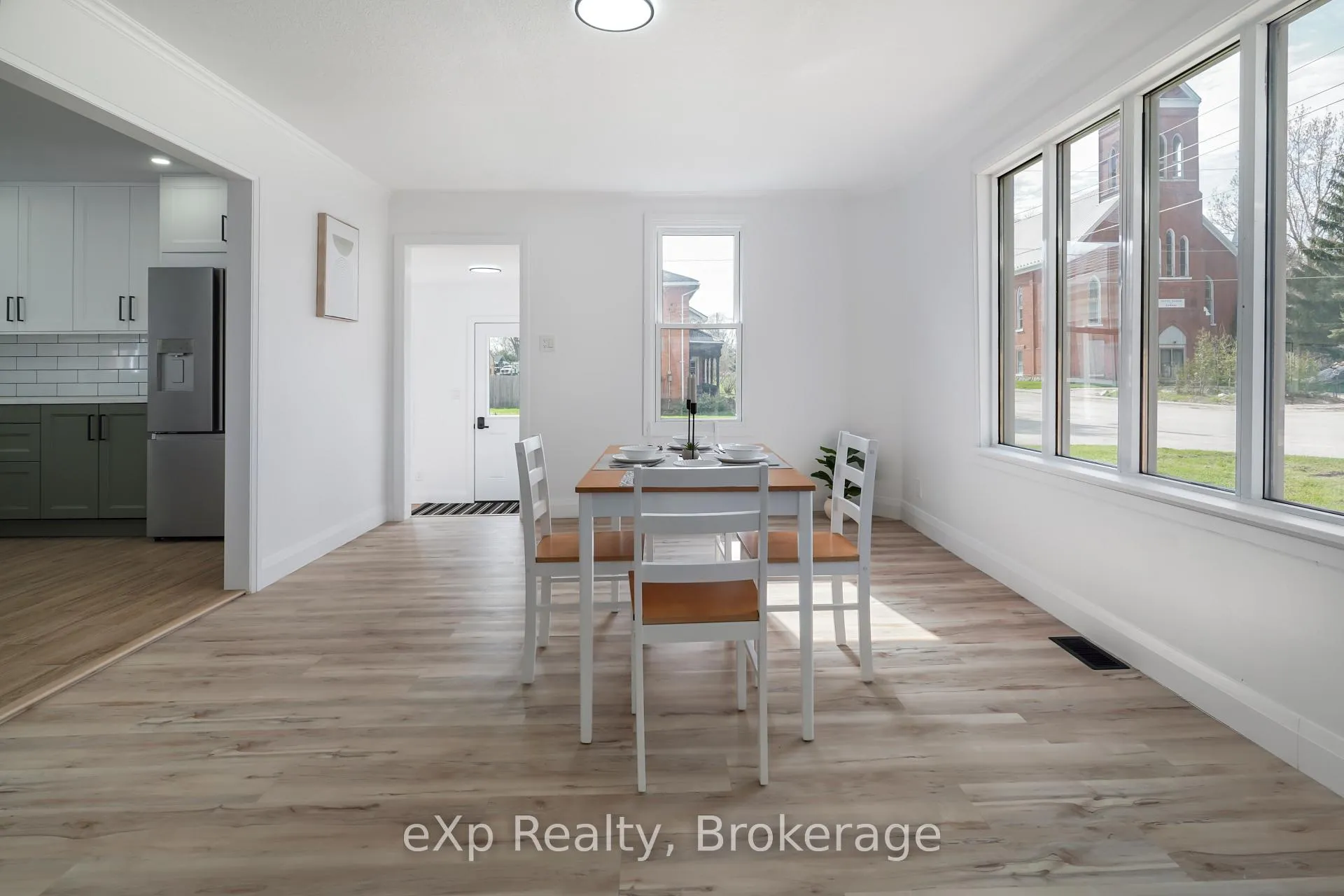 Photo 13 of 2051 Albert Street S, Howick — HOMEH