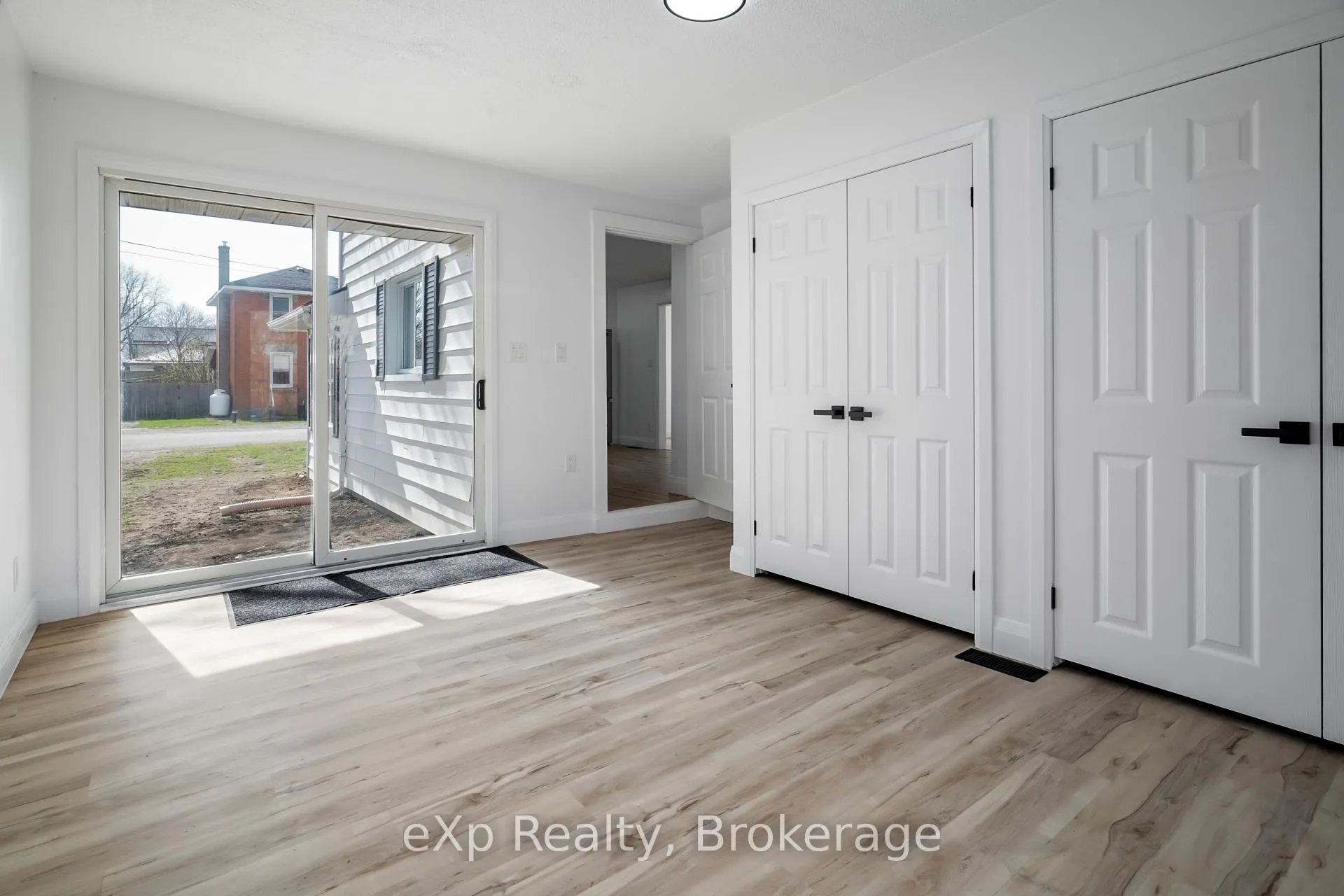 Photo 17 of 2051 Albert Street S, Howick — HOMEH