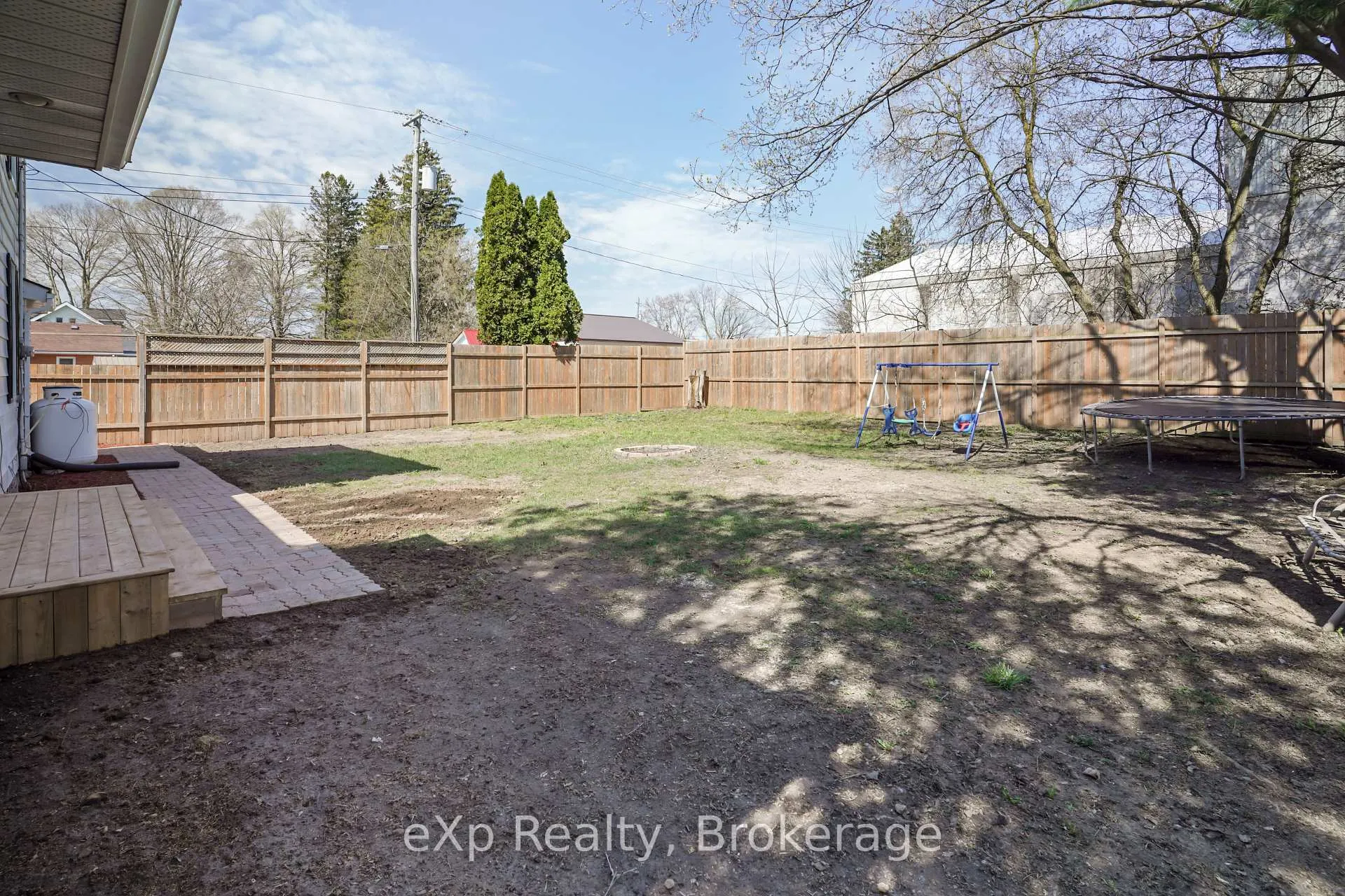 Photo 45 of 2051 Albert Street S, Howick — HOMEH