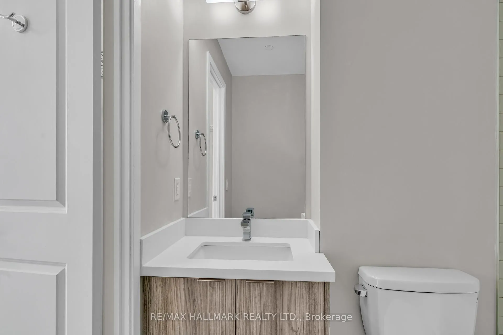 Photo 21 of Unit 3705, 2908 Highway 7, Vaughan, Concord — HOMEH