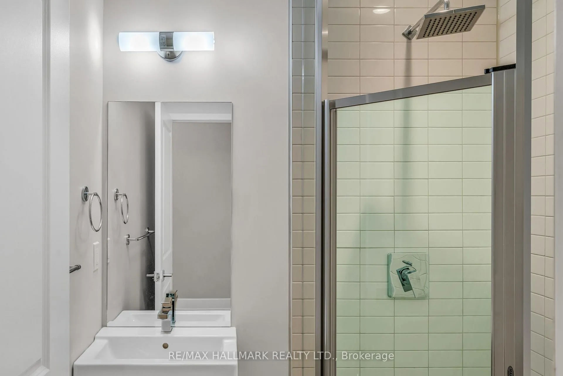 Photo 25 of Unit 3705, 2908 Highway 7, Vaughan, Concord — HOMEH