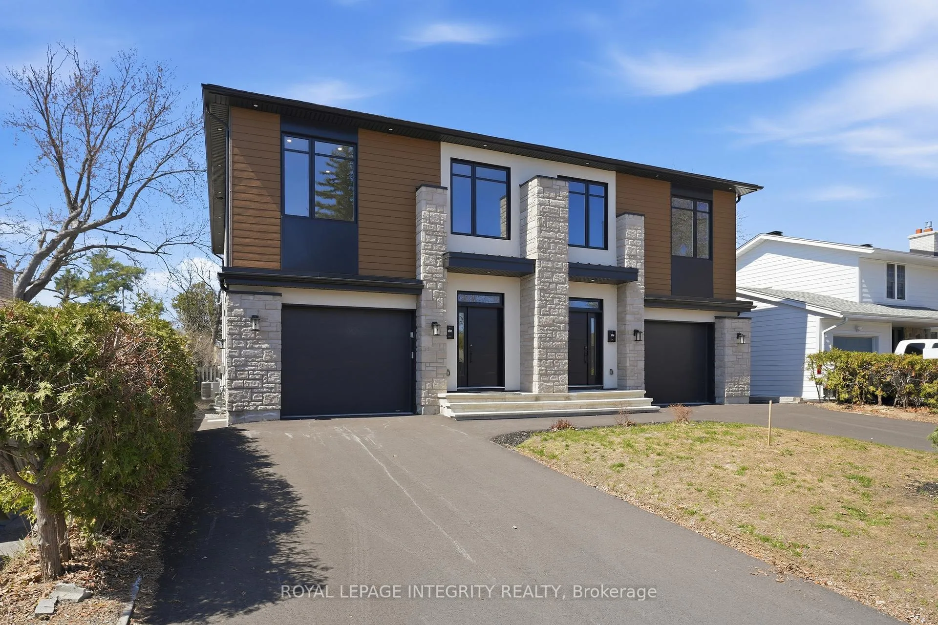 Photo 2 of 984 Watson Street, Ottawa, Fairfield Heights — HOMEH