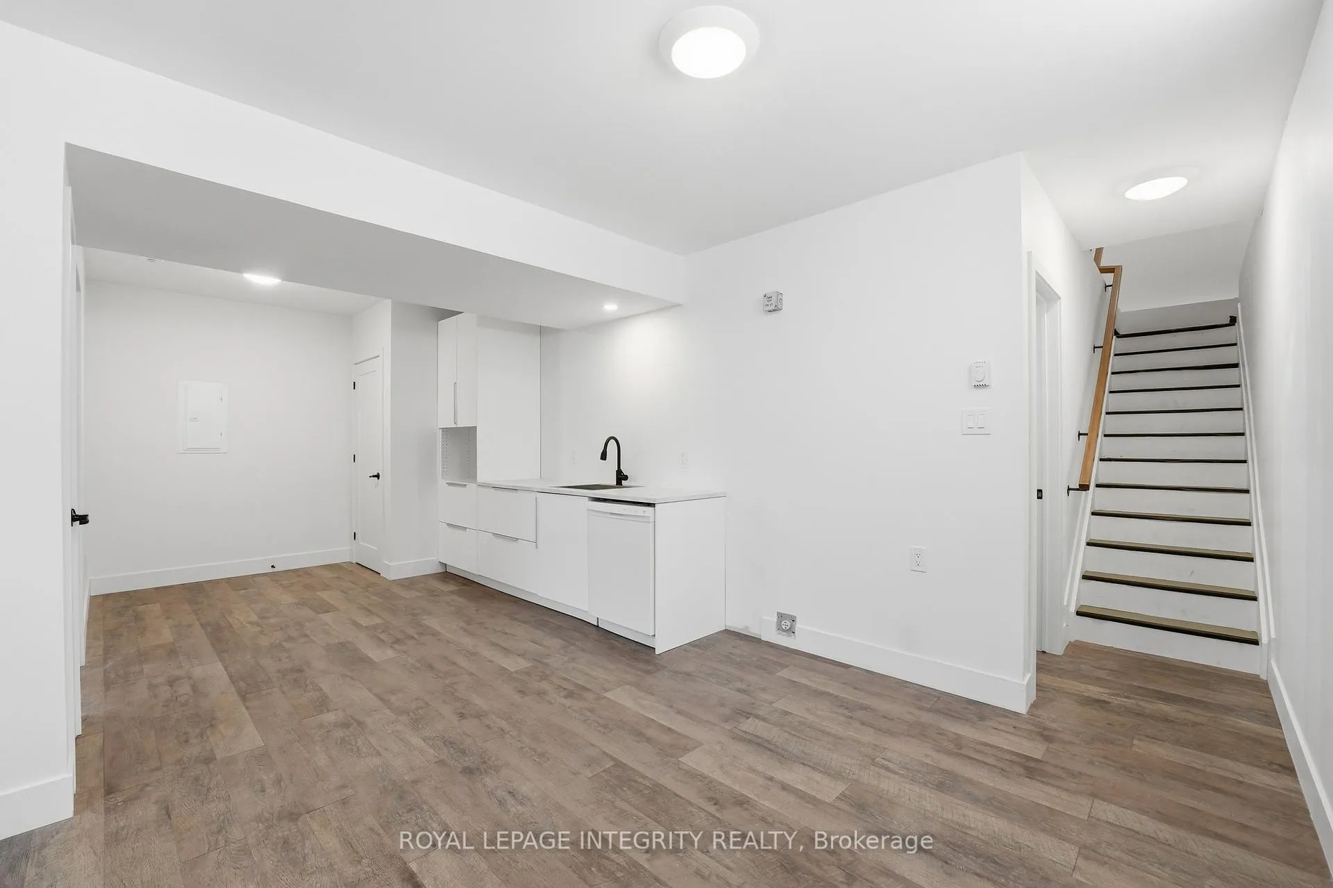 Photo 39 of 984 Watson Street, Ottawa, Fairfield Heights — HOMEH
