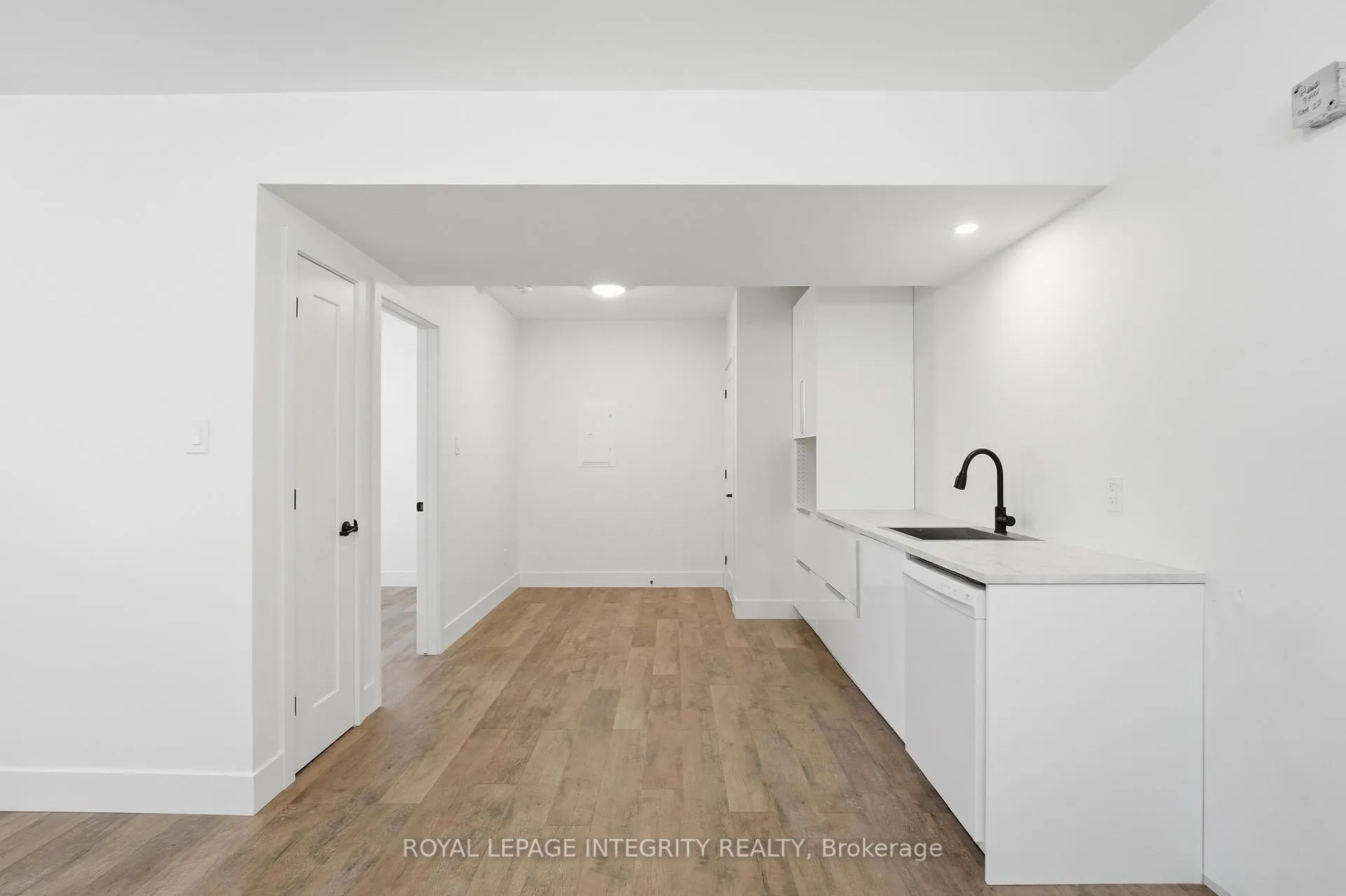 Photo 45 of 984 Watson Street, Ottawa, Fairfield Heights — HOMEH