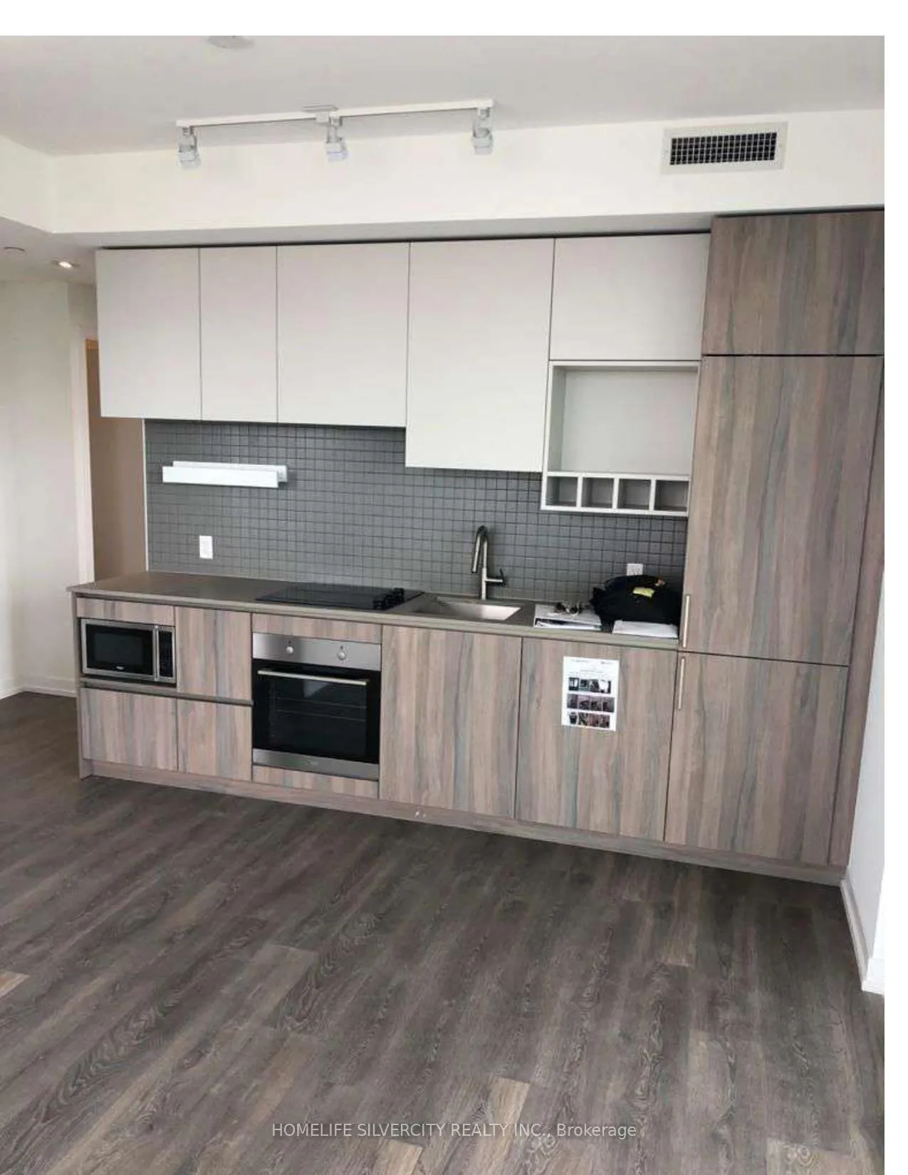 Front of Unit 2806, 950 Portage Parkway