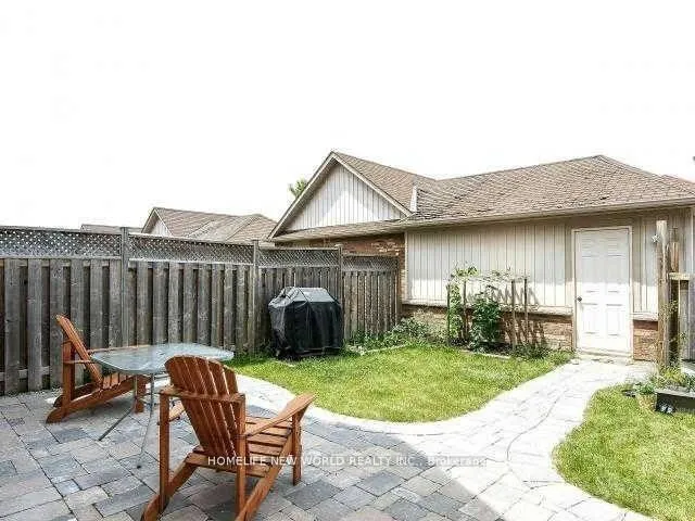 Photo 3 of 732 Bur Oak Avenue, Markham, Wismer — HOMEH