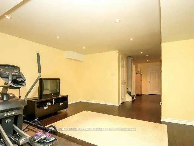 Photo 7 of 732 Bur Oak Avenue, Markham, Wismer — HOMEH