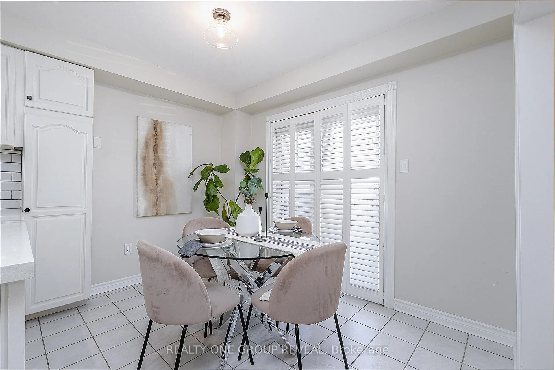 Photo 9 of 78 Fry Crescent, Clarington, Bowmanville — HOMEH