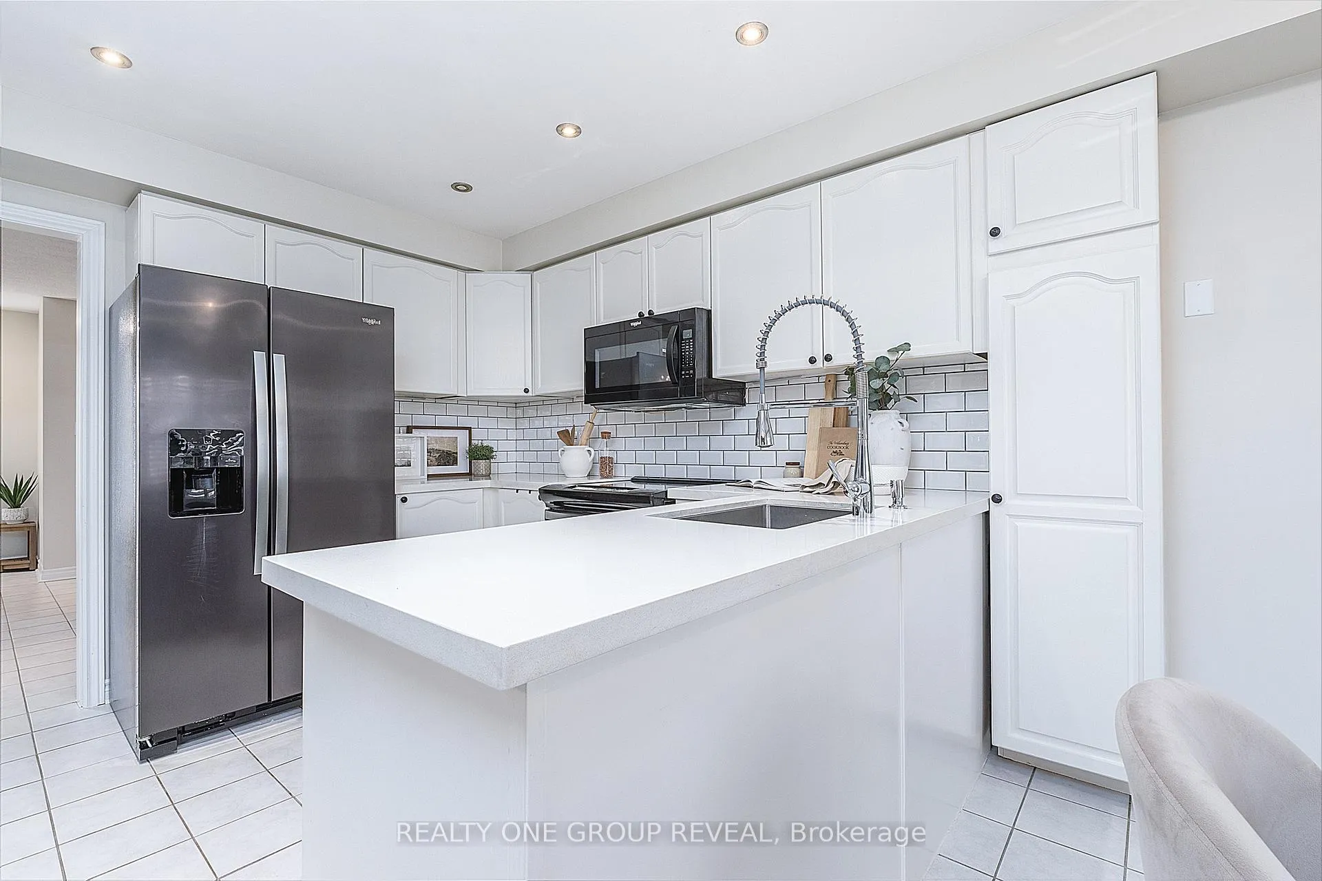 Photo 11 of 78 Fry Crescent, Clarington, Bowmanville — HOMEH