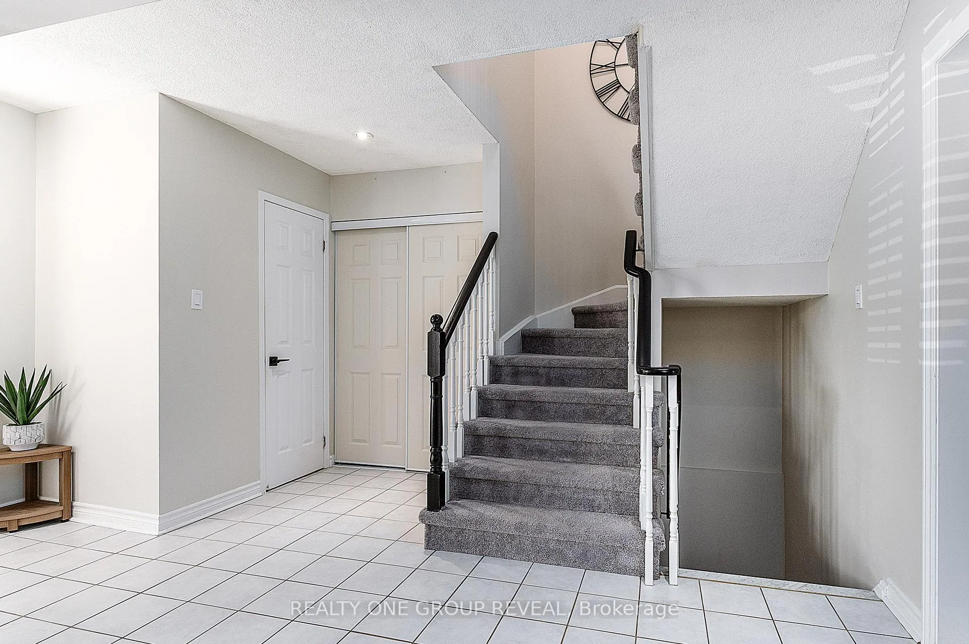 Photo 12 of 78 Fry Crescent, Clarington, Bowmanville — HOMEH