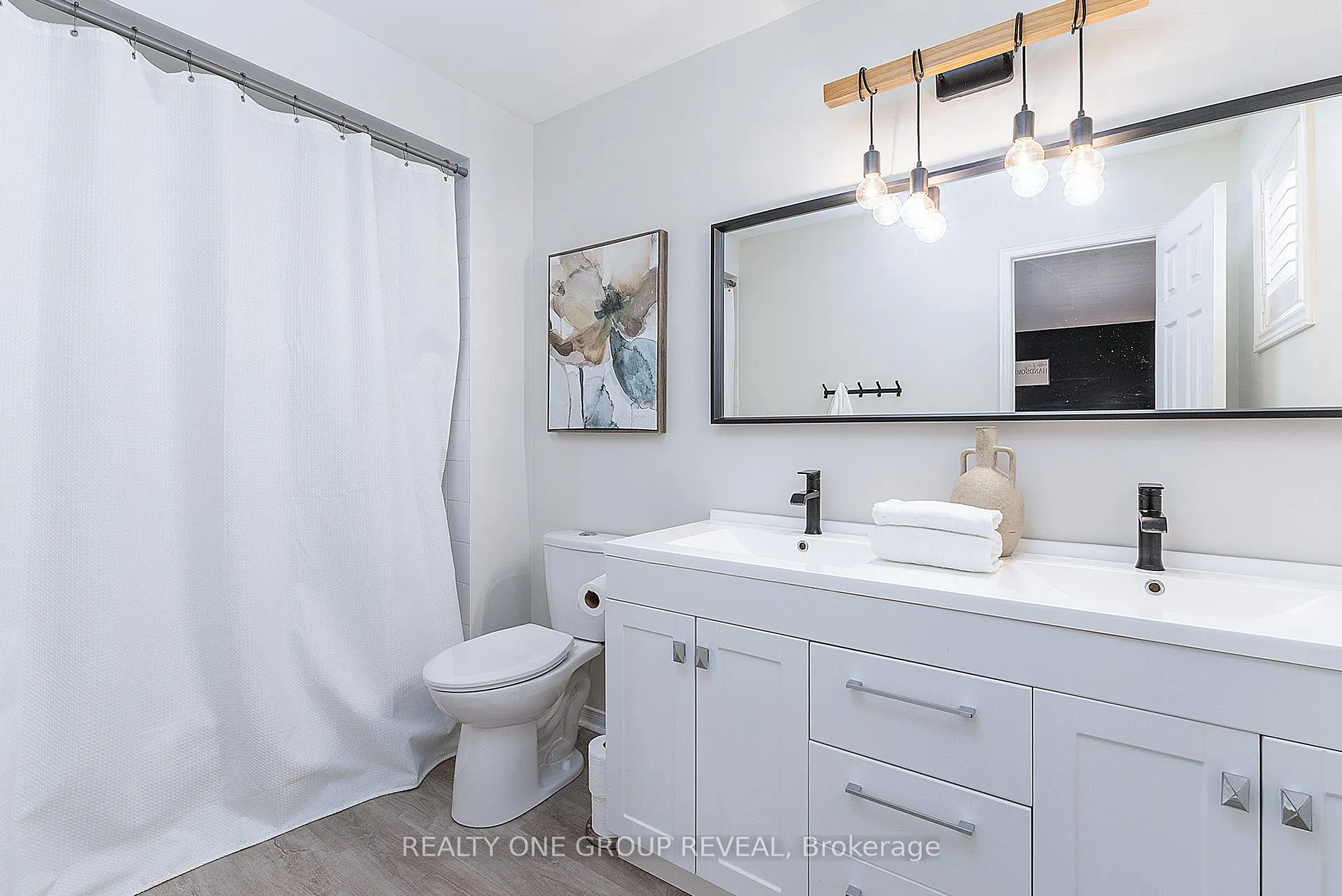 Photo 14 of 78 Fry Crescent, Clarington, Bowmanville — HOMEH