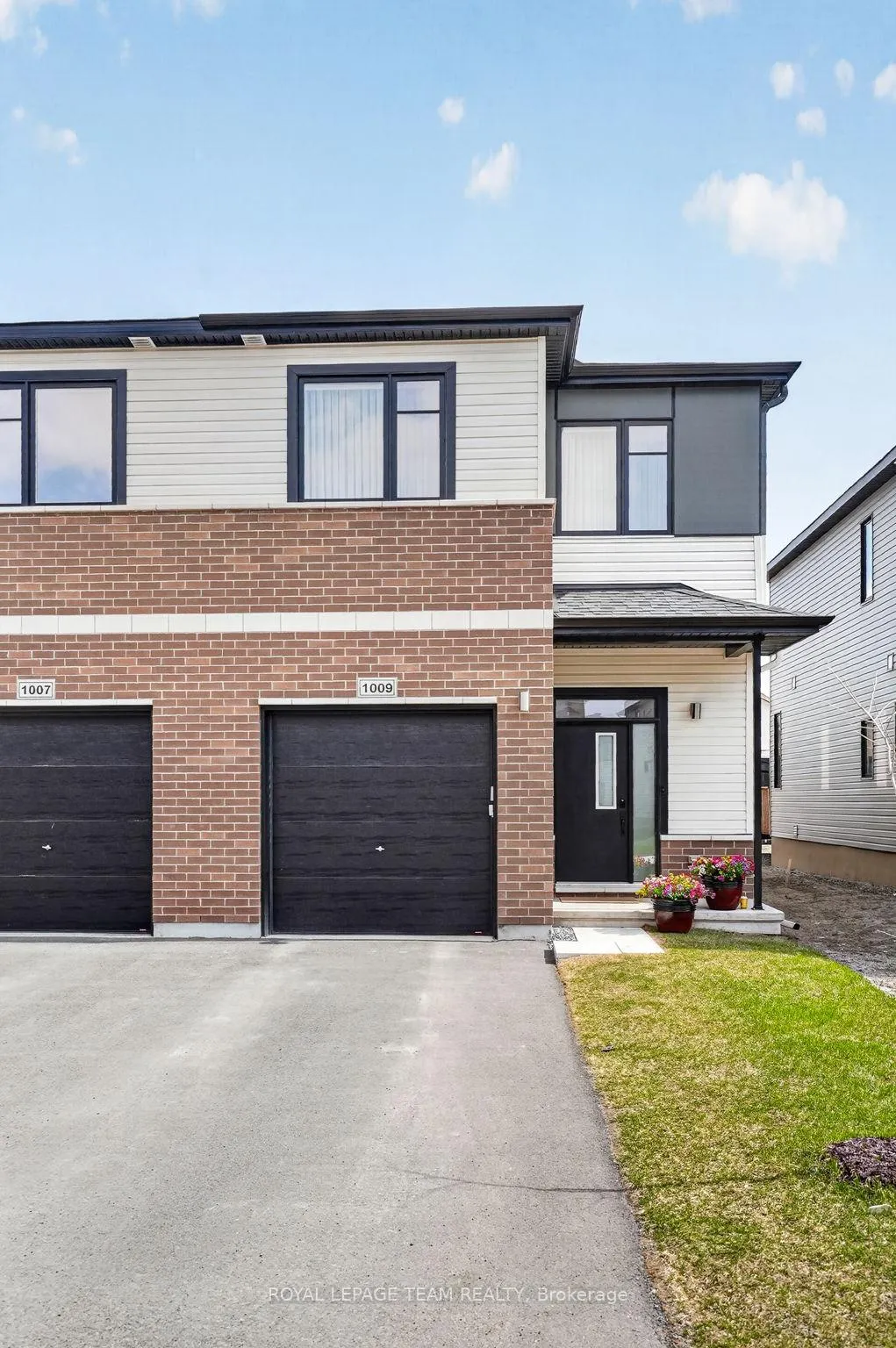 Photo 2 of 1009 Acoustic Way, Ottawa, Riverside South/Gloucester Glen — HOMEH