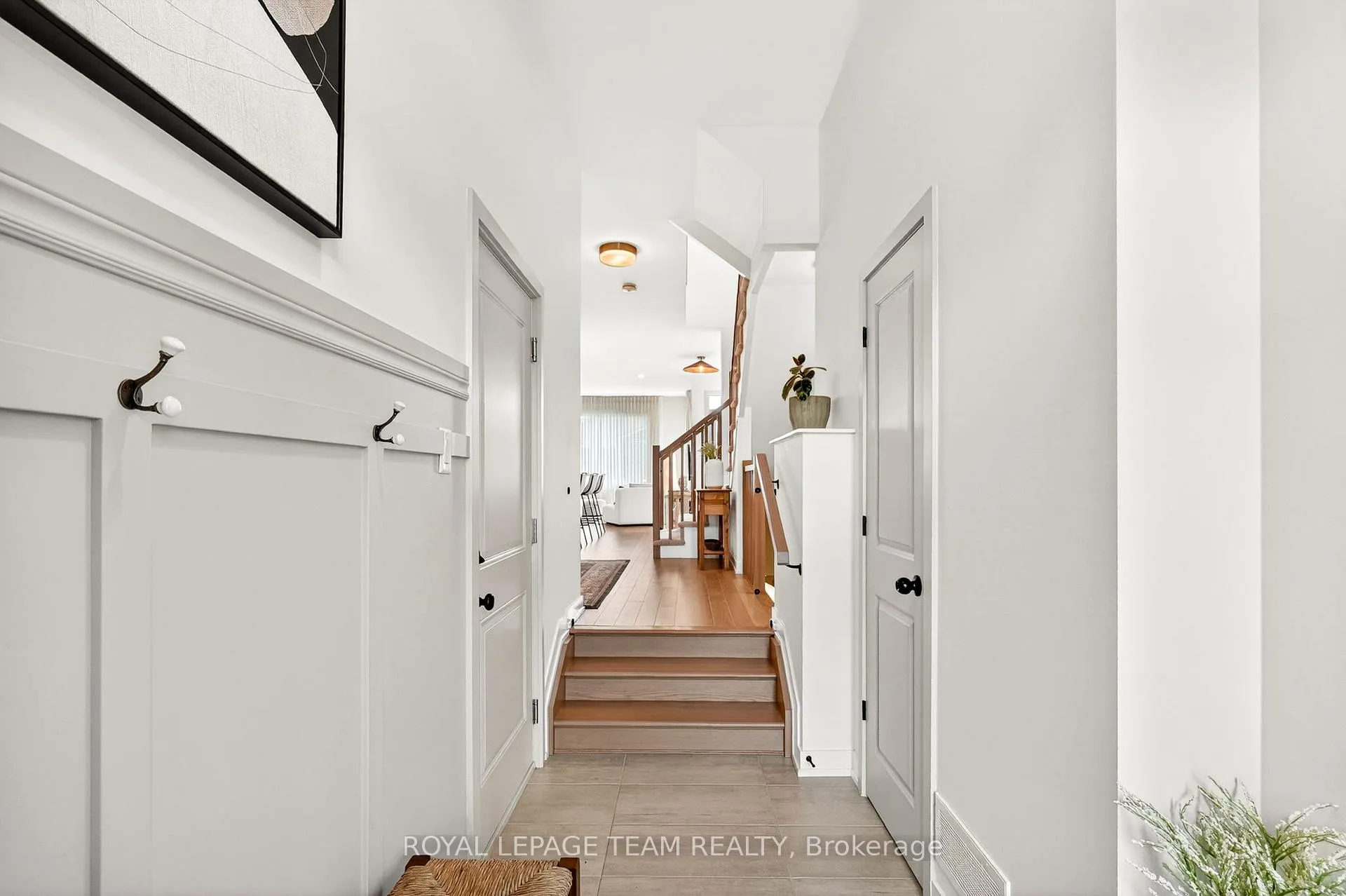 Photo 6 of 1009 Acoustic Way, Ottawa, Riverside South/Gloucester Glen — HOMEH