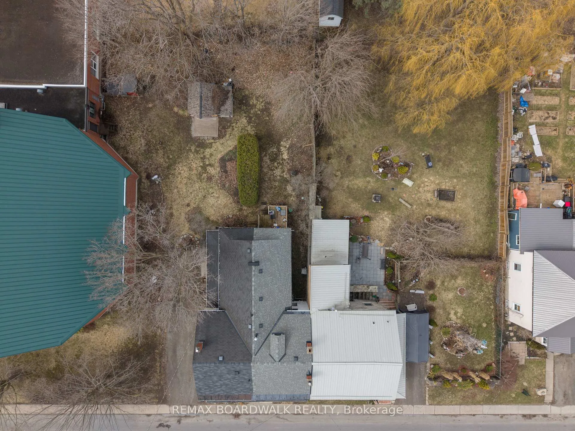 Photo 40 of 270 Dibble Street W, Prescott — HOMEH