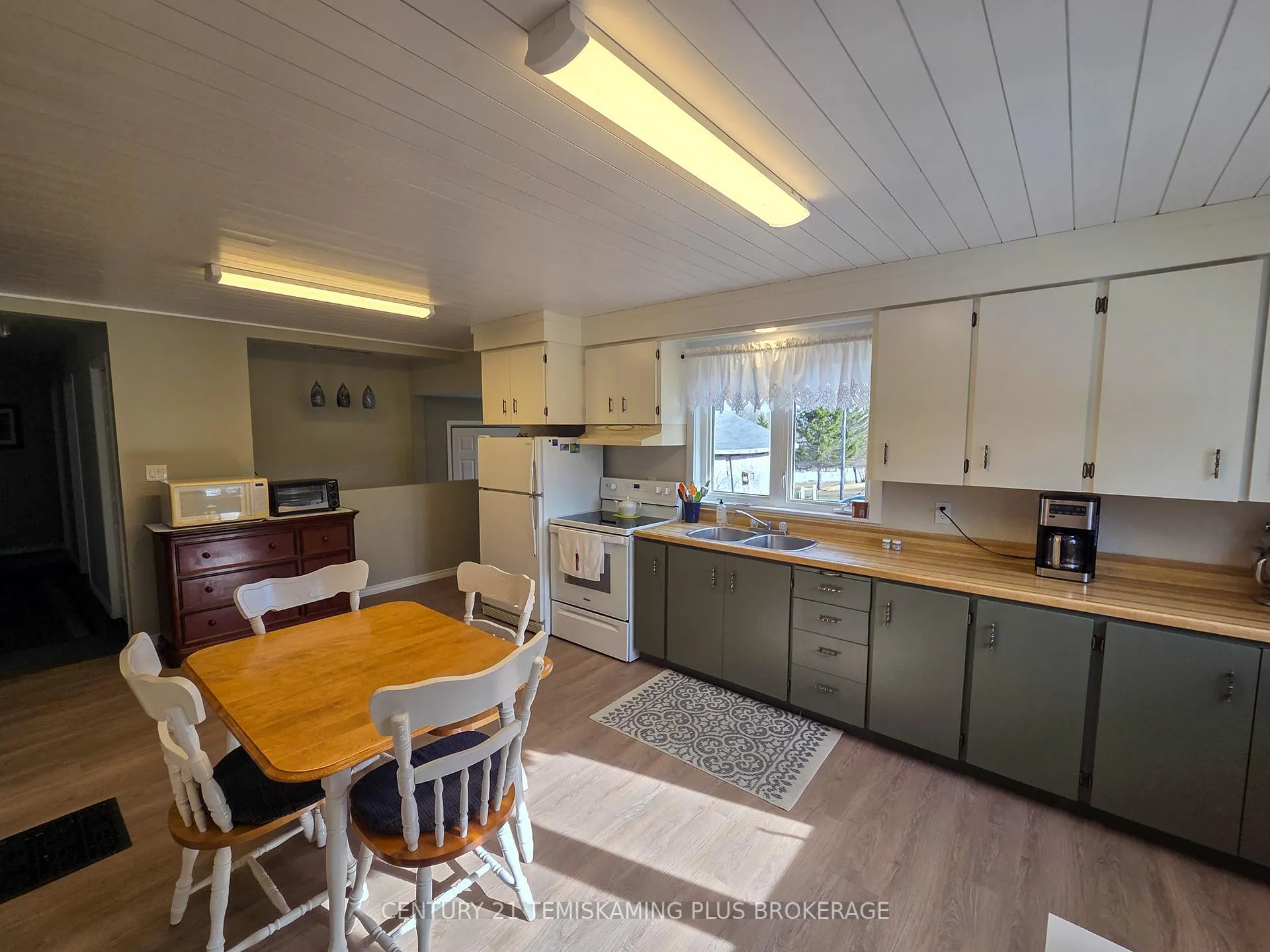 Photo 11 of 427324 Chamberlain 3 Road, Englehart, Central Timiskaming — HOMEH
