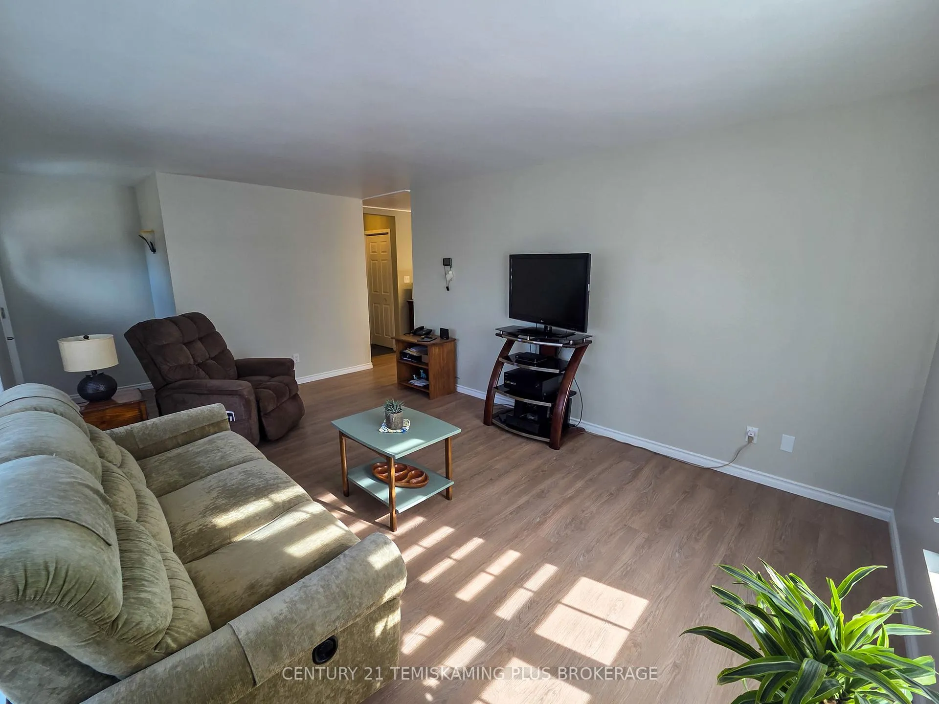 Photo 15 of 427324 Chamberlain 3 Road, Englehart, Central Timiskaming — HOMEH