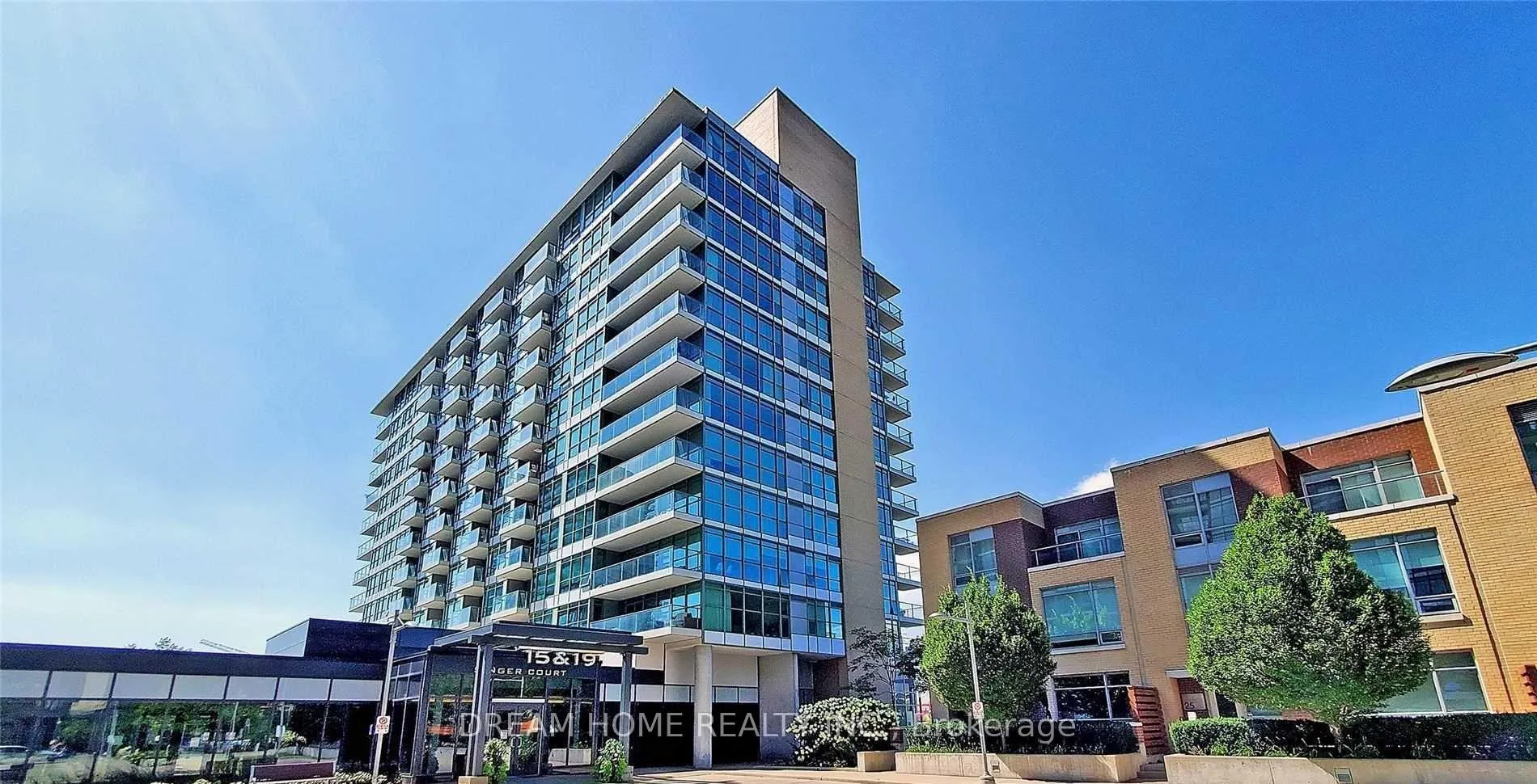 Front of Unit 1818, 19 Singer Court
