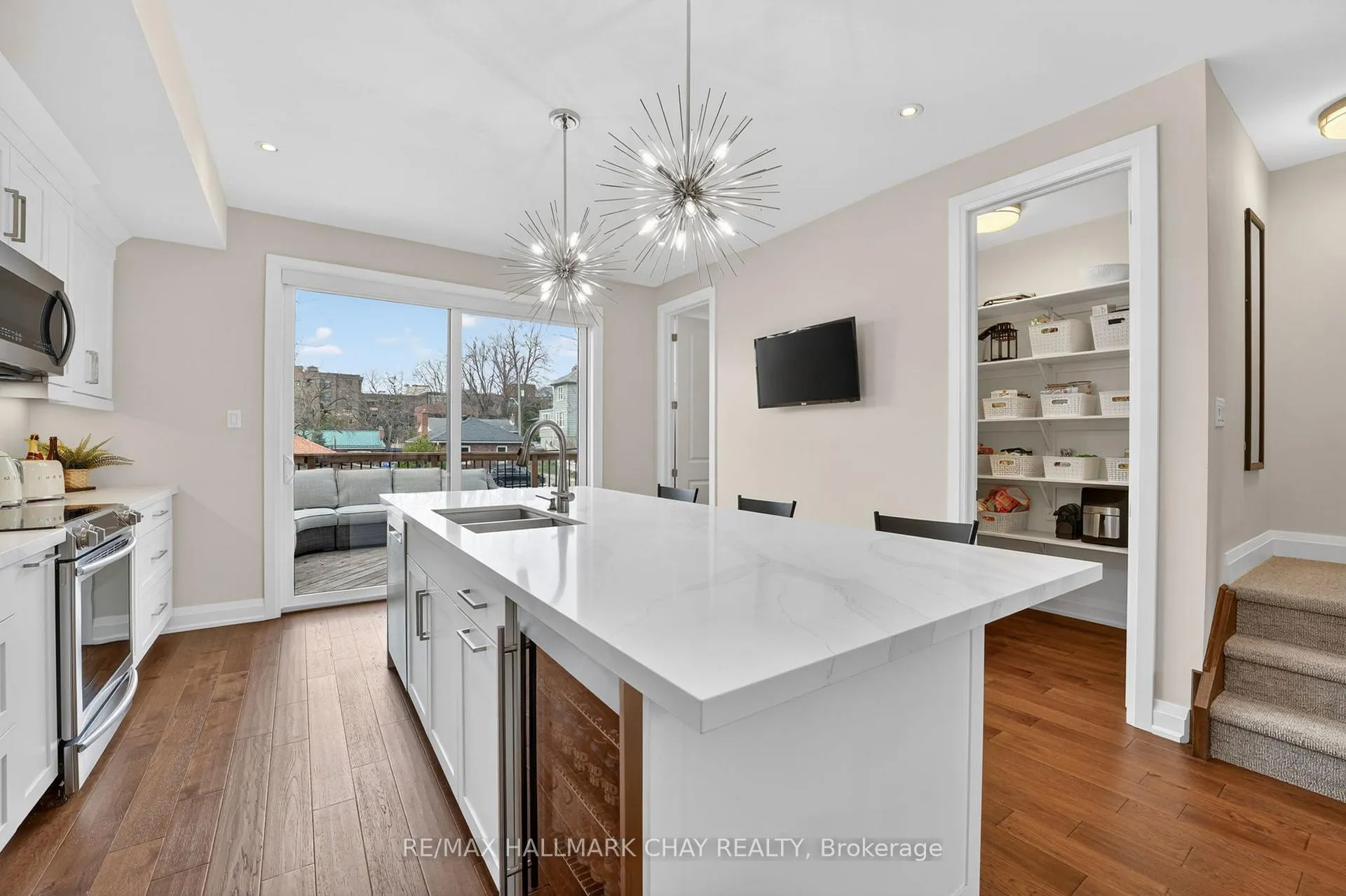 Photo 4 of 84 Clapperton Street, Barrie, Codrington — HOMEH