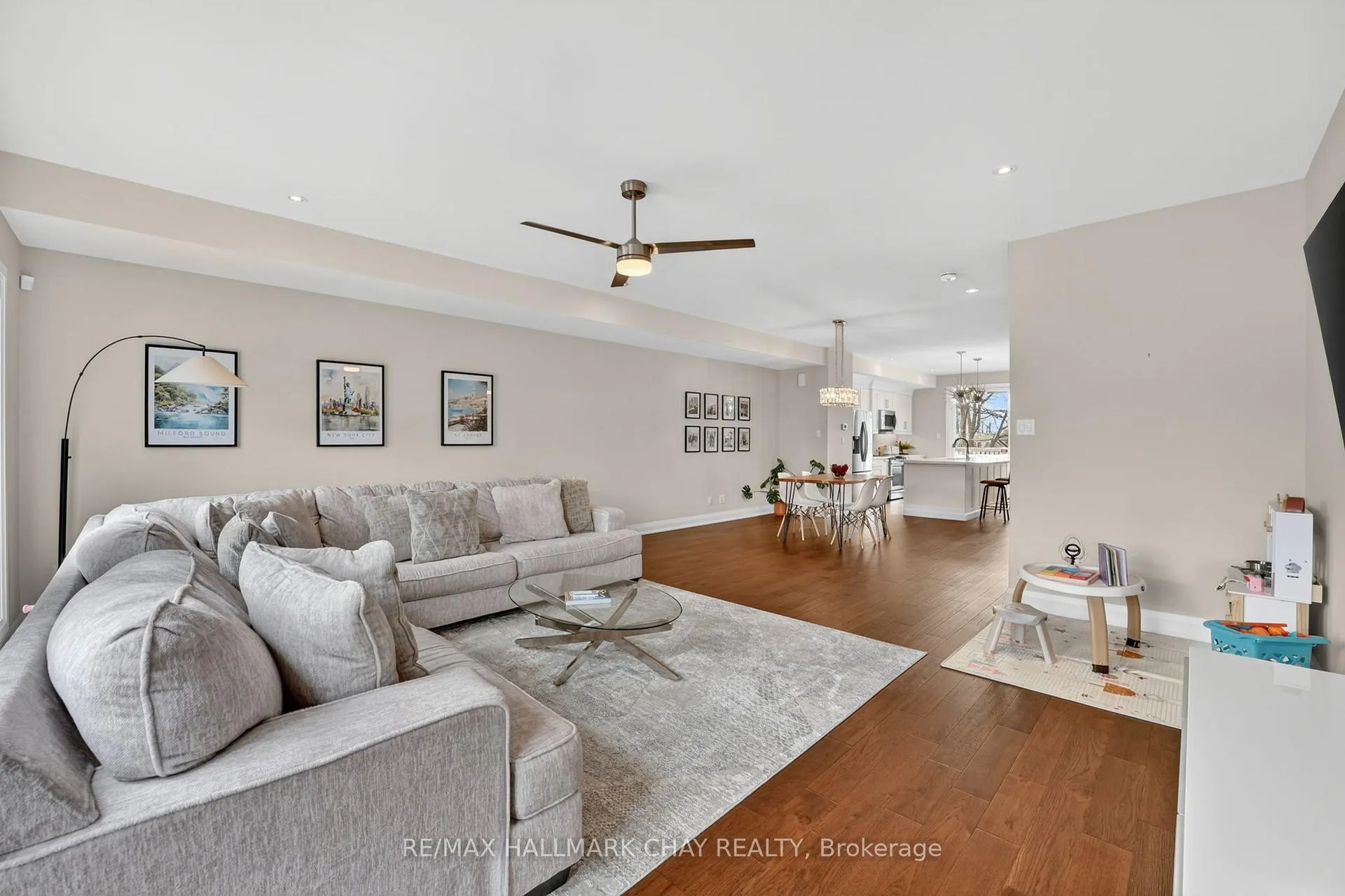 Photo 10 of 84 Clapperton Street, Barrie, Codrington — HOMEH