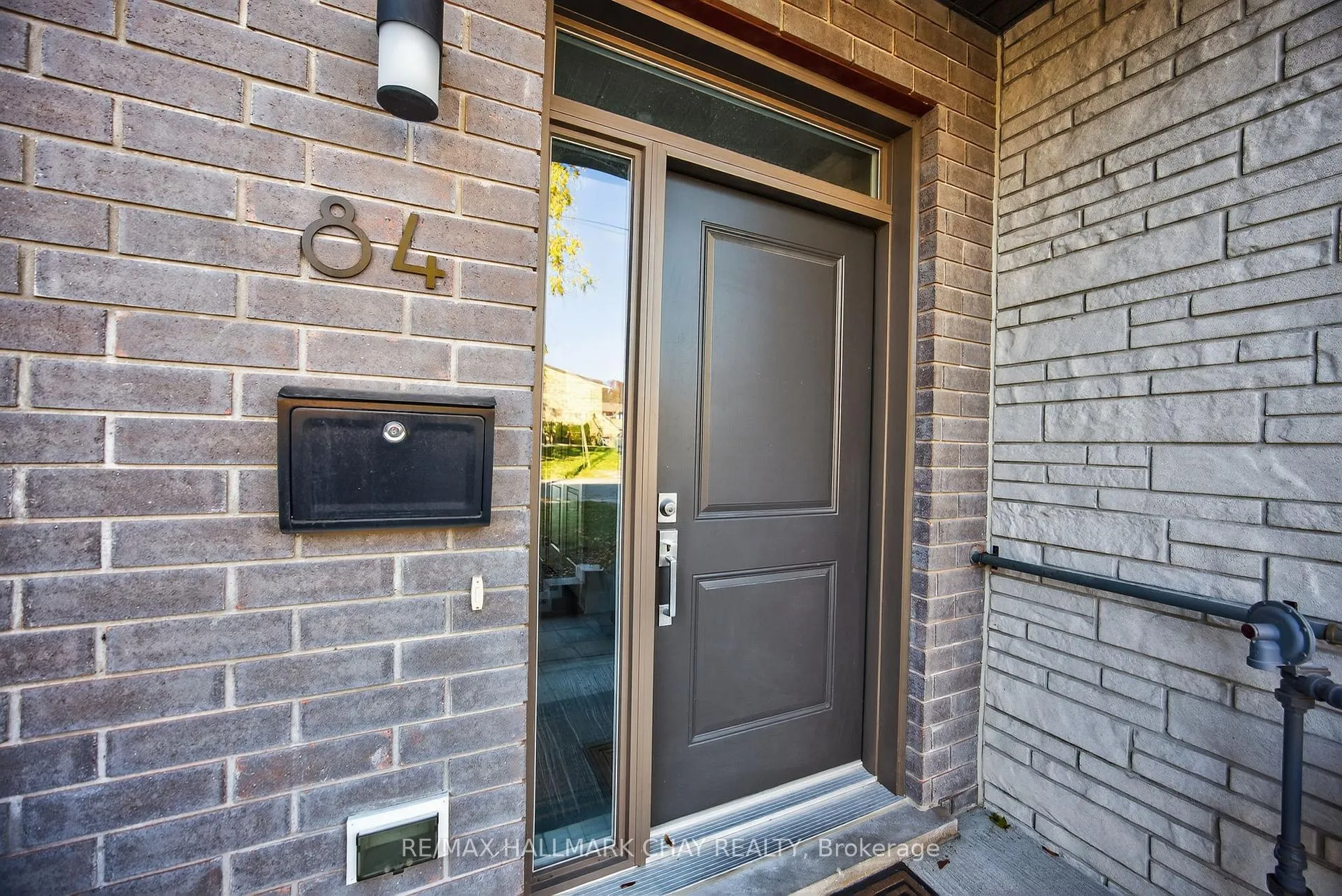 Photo 30 of 84 Clapperton Street, Barrie, Codrington — HOMEH