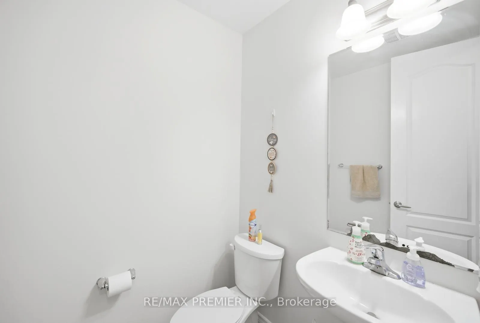 Photo 14 of 931 Penson Crescent, Milton, Coates — HOMEH
