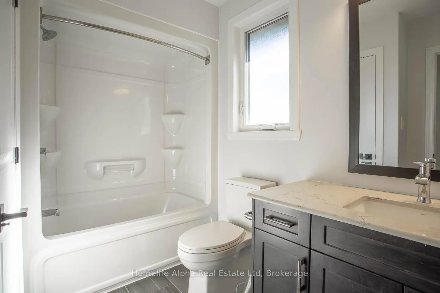 Photo 6 of 29 Cedar Park Crescent, Quinte West, Trenton Ward — HOMEH