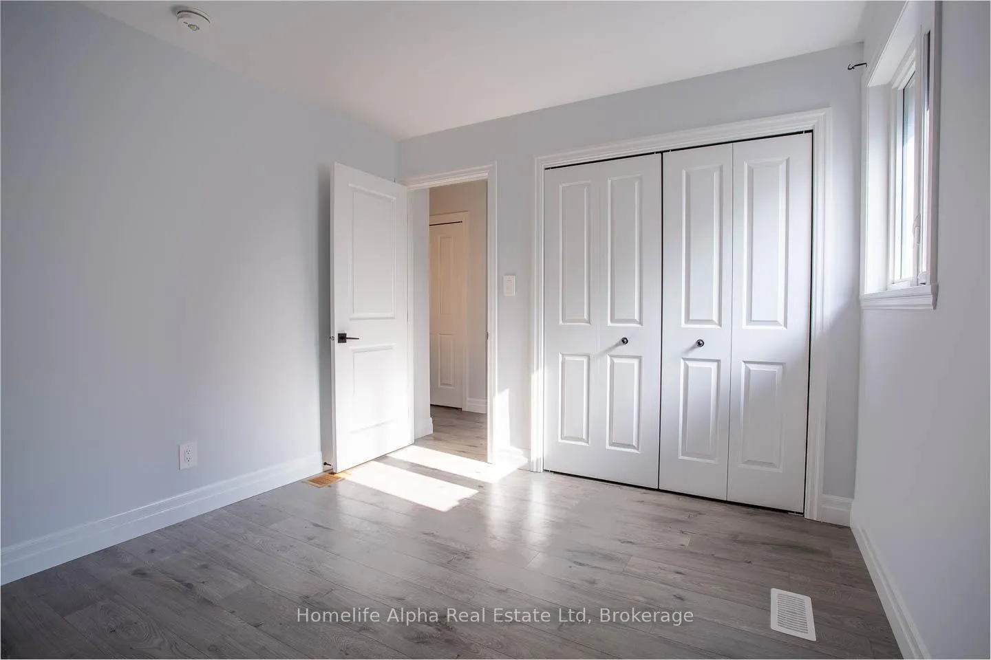 Photo 9 of 29 Cedar Park Crescent, Quinte West, Trenton Ward — HOMEH