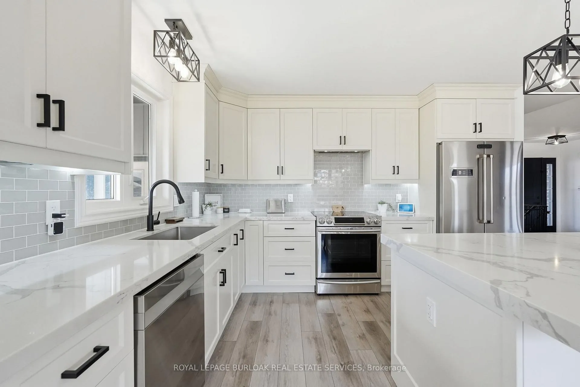 Photo 15 of 401 Lighthouse Drive, Haldimand, Dunnville — HOMEH