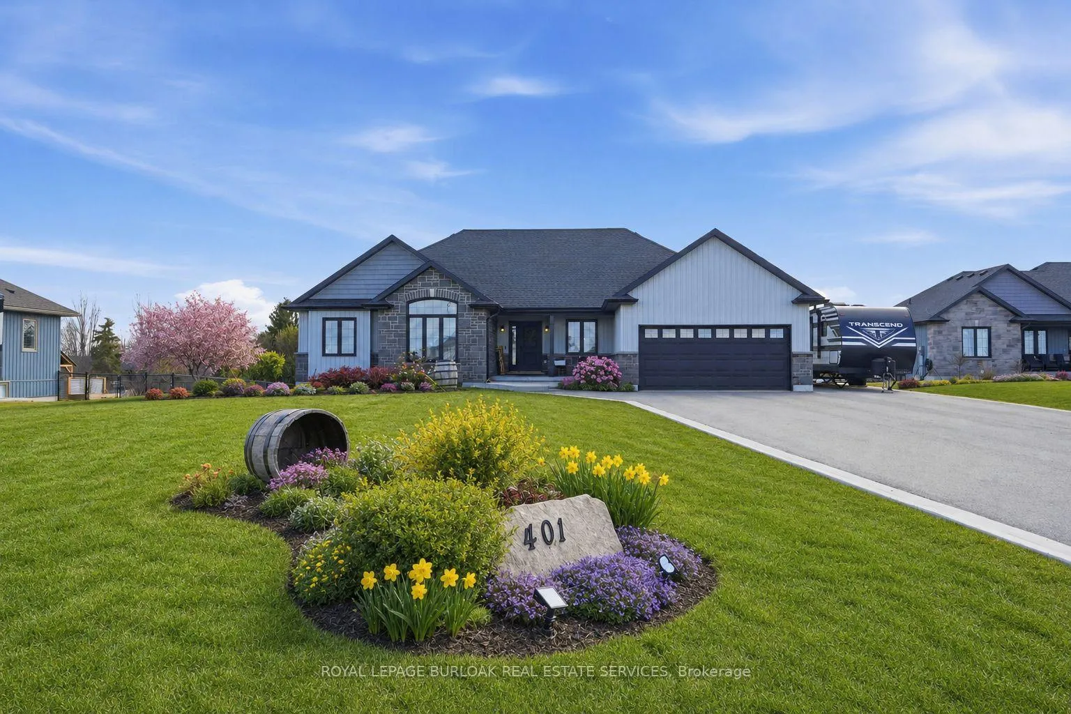 Photo 1 of 401 Lighthouse Drive, Haldimand, Dunnville — HOMEH