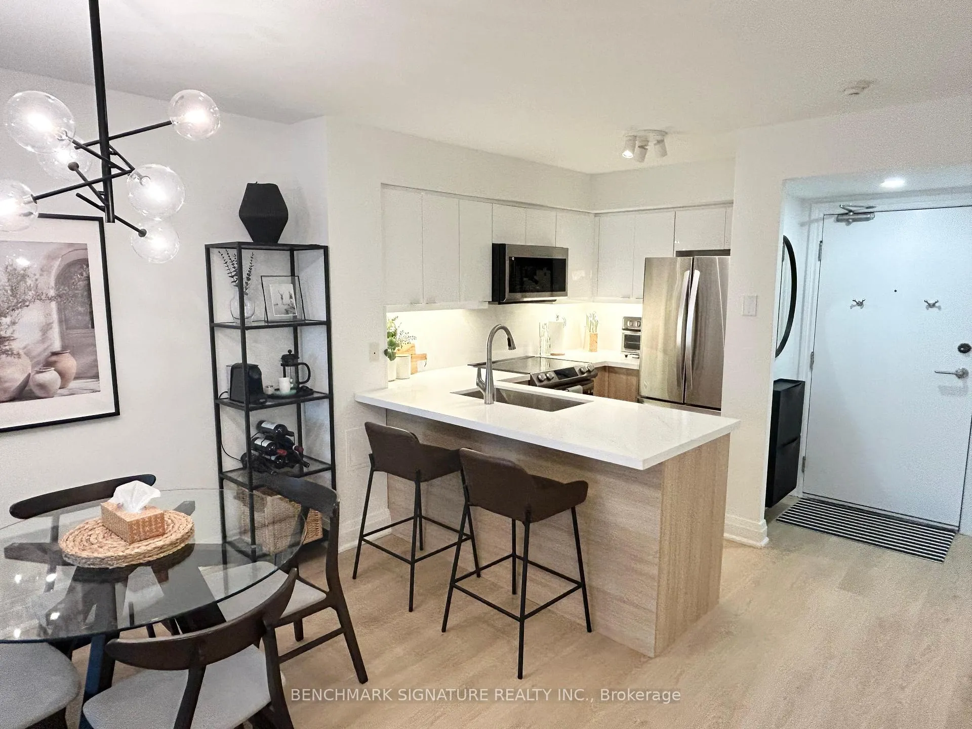 Photo 2 of Unit 811, 30 Clegg Rd, Markham, Unionville — HOMEH