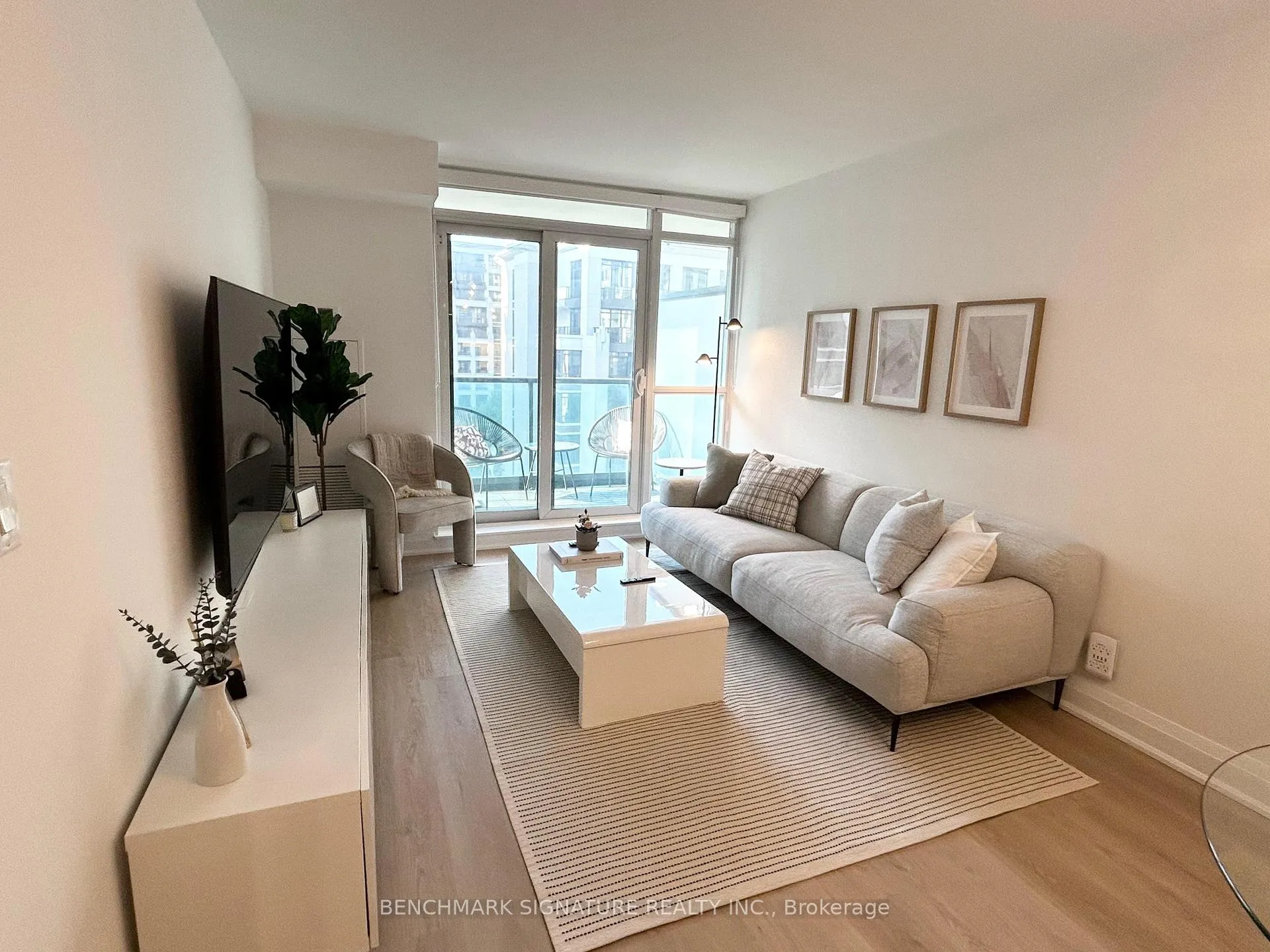 Photo 7 of Unit 811, 30 Clegg Rd, Markham, Unionville — HOMEH