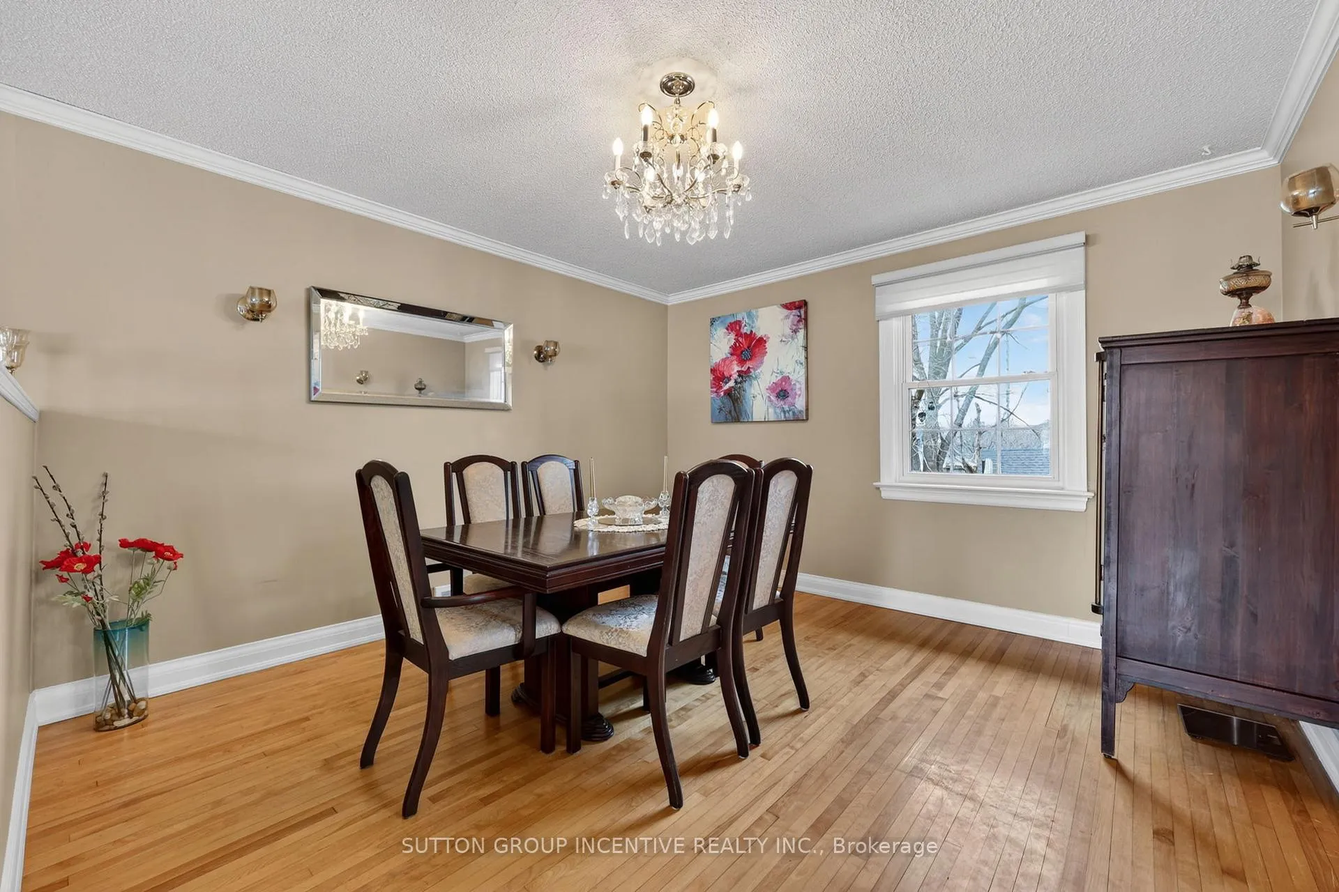 Photo 11 of 32 Adelaide Street, Barrie, Allandale — HOMEH