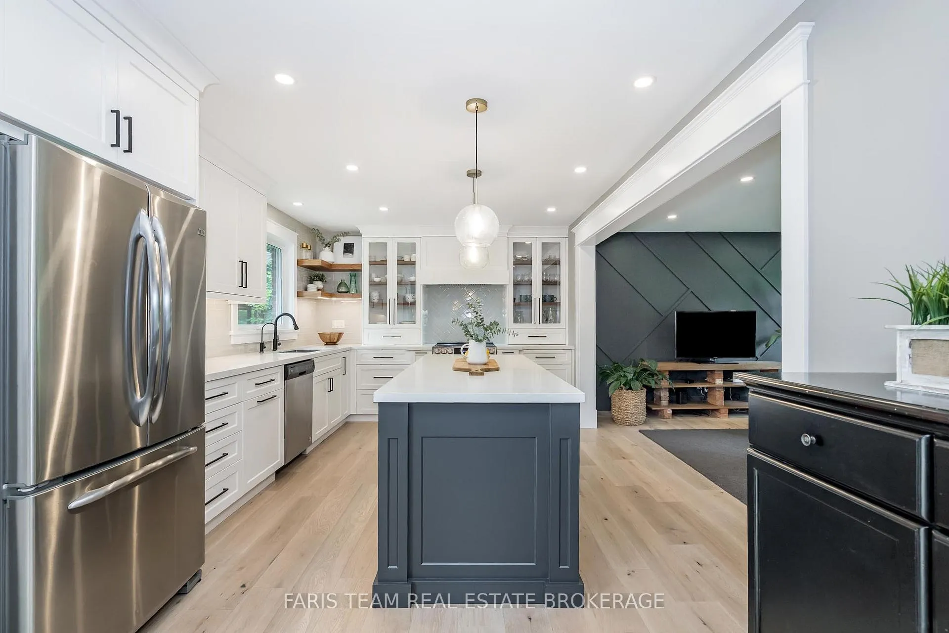 Photo 5 of 8 Malta Crescent, Springwater, Midhurst — HOMEH