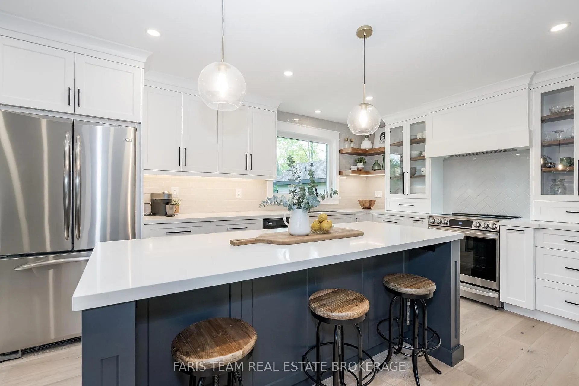 Photo 11 of 8 Malta Crescent, Springwater, Midhurst — HOMEH
