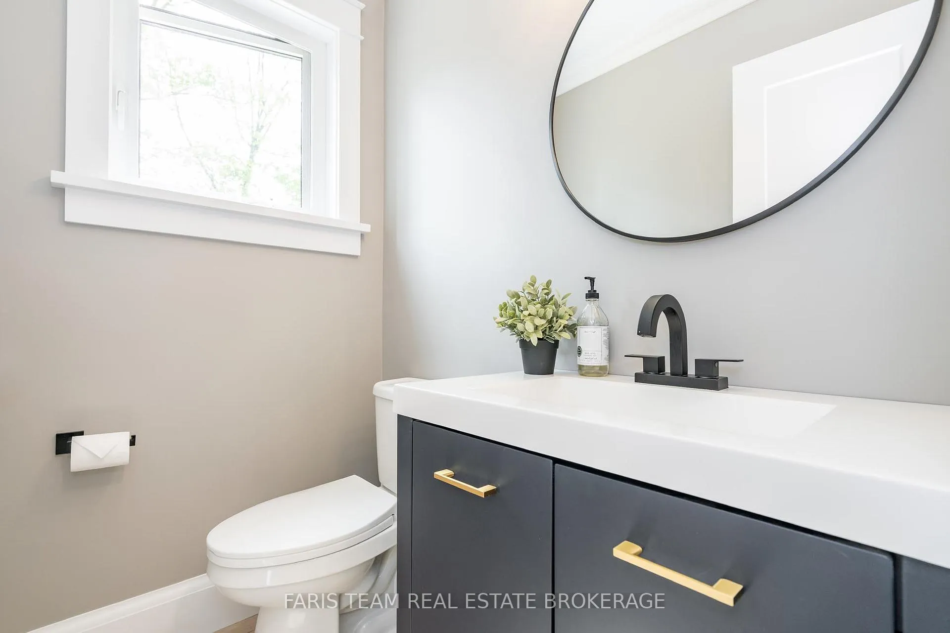Photo 24 of 8 Malta Crescent, Springwater, Midhurst — HOMEH