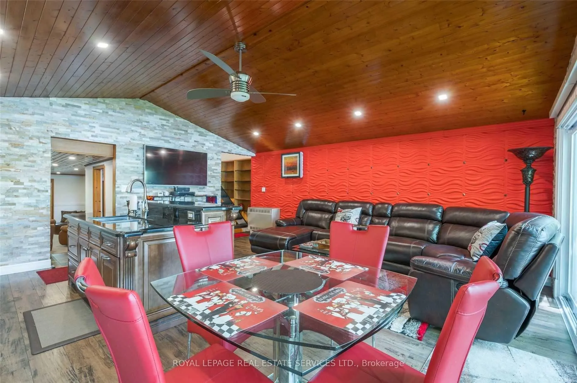 Photo 15 of Unit 15, 5374 Close Point Road, Hamilton Township, Rural Hamilton — HOMEH