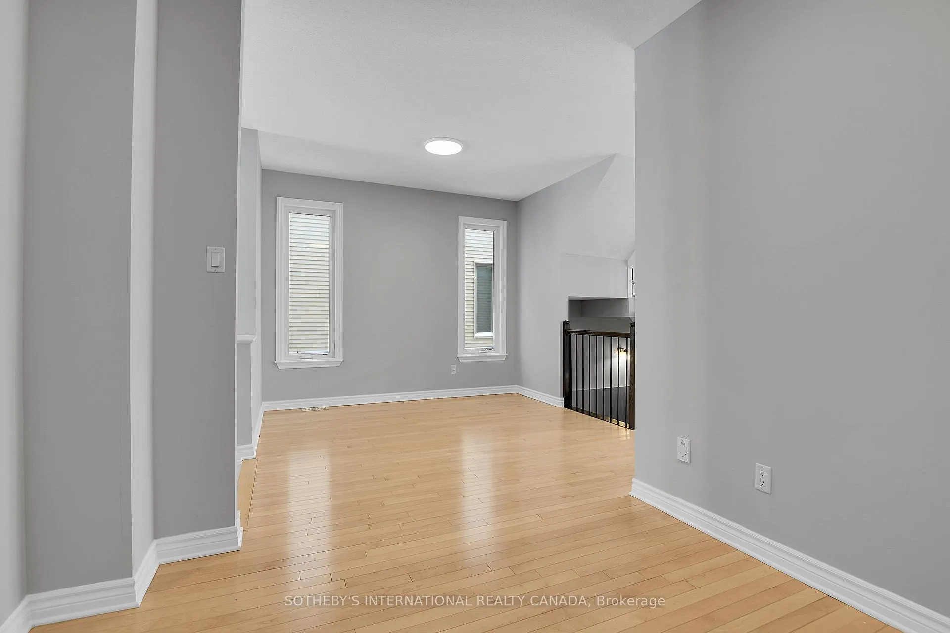 Photo 11 of 116 Popplewell Crescent, Ottawa, Barrhaven - Cedargrove/Fraserdale — HOMEH