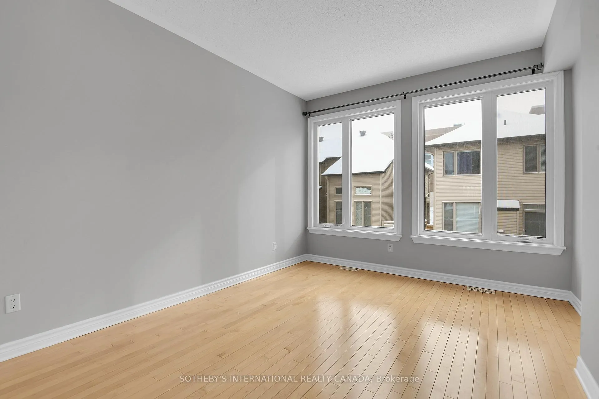 Photo 13 of 116 Popplewell Crescent, Ottawa, Barrhaven - Cedargrove/Fraserdale — HOMEH
