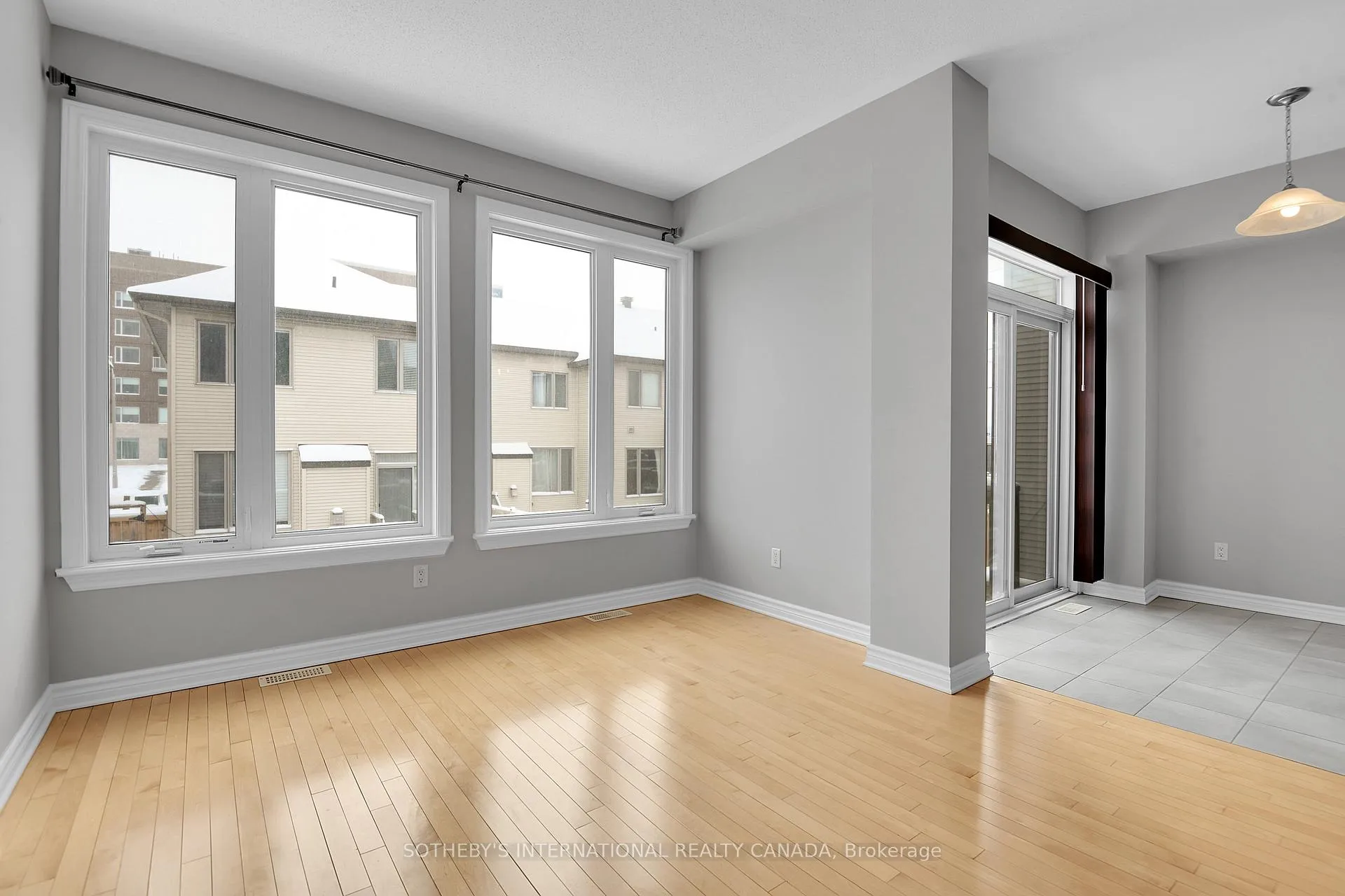 Photo 14 of 116 Popplewell Crescent, Ottawa, Barrhaven - Cedargrove/Fraserdale — HOMEH