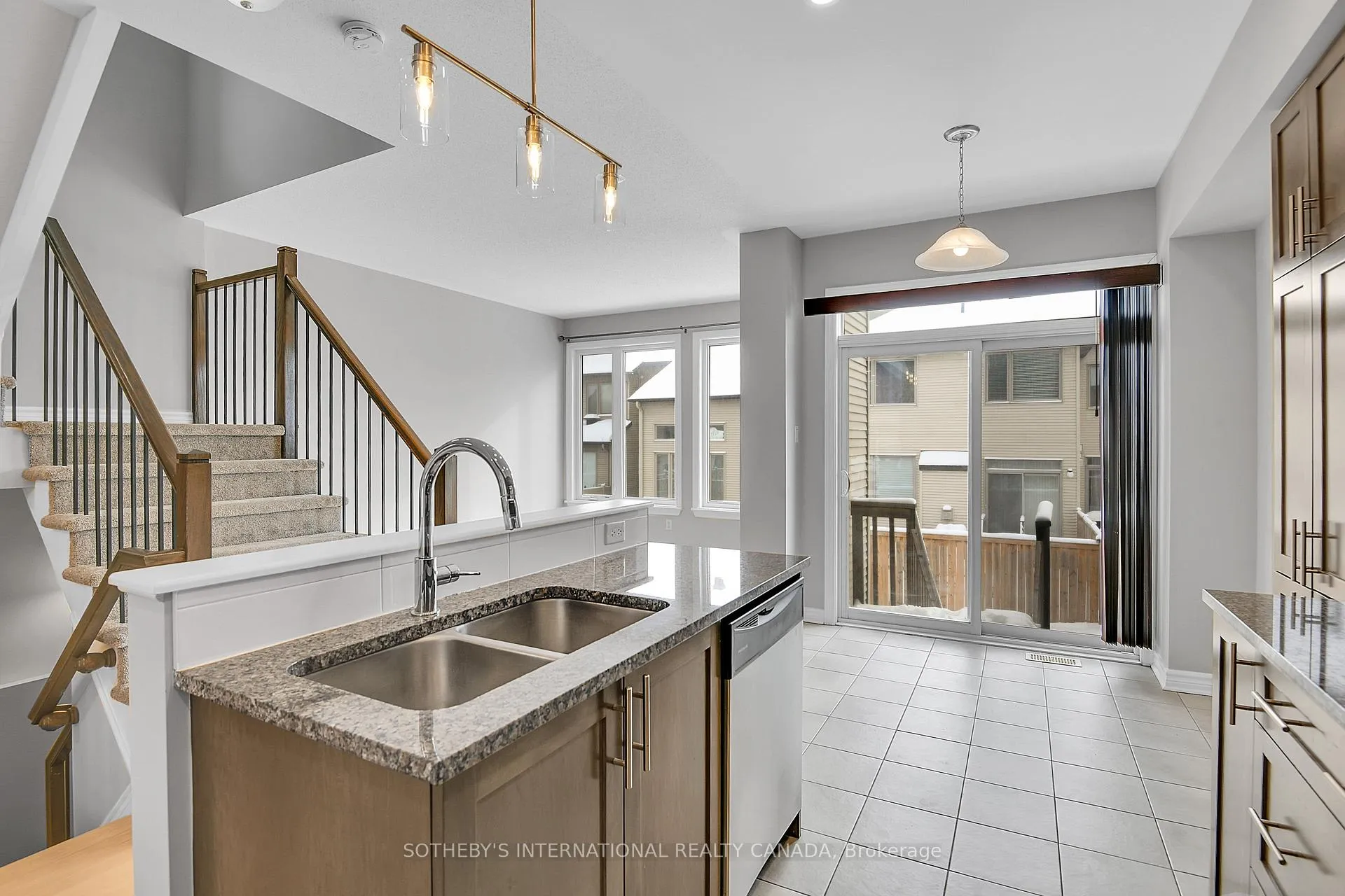 Photo 19 of 116 Popplewell Crescent, Ottawa, Barrhaven - Cedargrove/Fraserdale — HOMEH