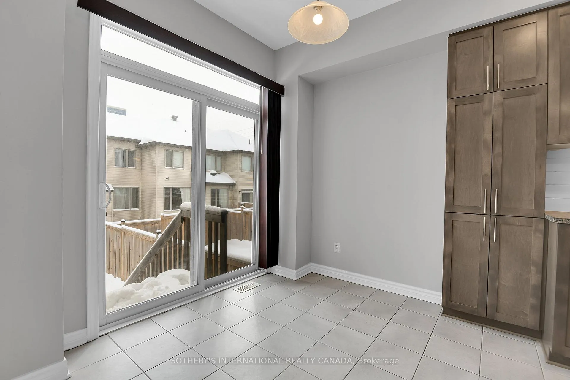 Photo 20 of 116 Popplewell Crescent, Ottawa, Barrhaven - Cedargrove/Fraserdale — HOMEH