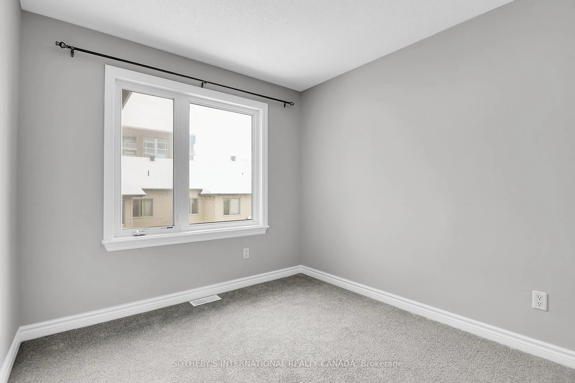 Photo 30 of 116 Popplewell Crescent, Ottawa, Barrhaven - Cedargrove/Fraserdale — HOMEH