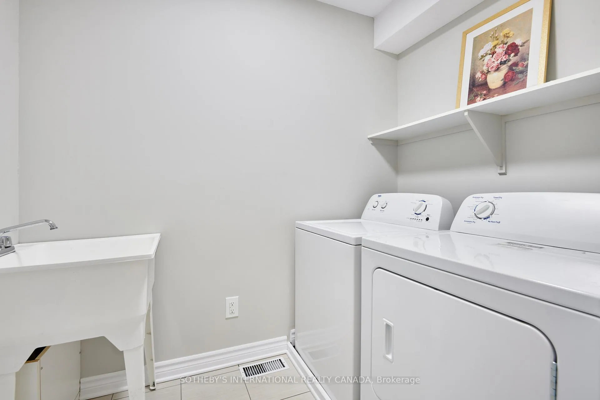 Photo 32 of 116 Popplewell Crescent, Ottawa, Barrhaven - Cedargrove/Fraserdale — HOMEH