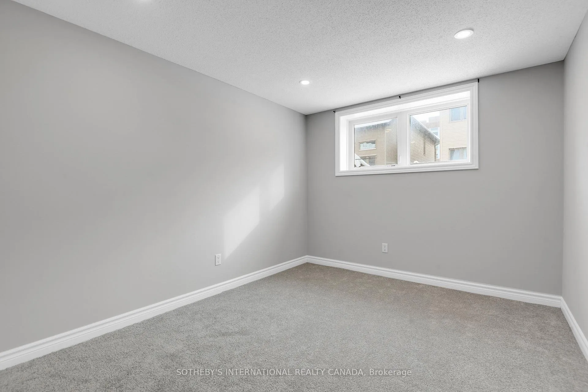 Photo 36 of 116 Popplewell Crescent, Ottawa, Barrhaven - Cedargrove/Fraserdale — HOMEH