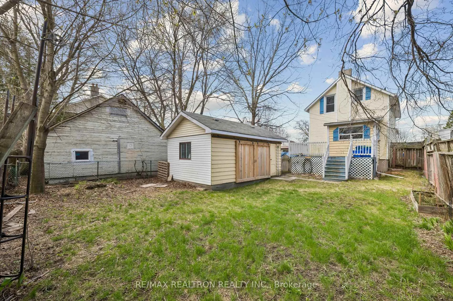 Photo 18 of 249 Burk Street, Oshawa, Vanier — HOMEH