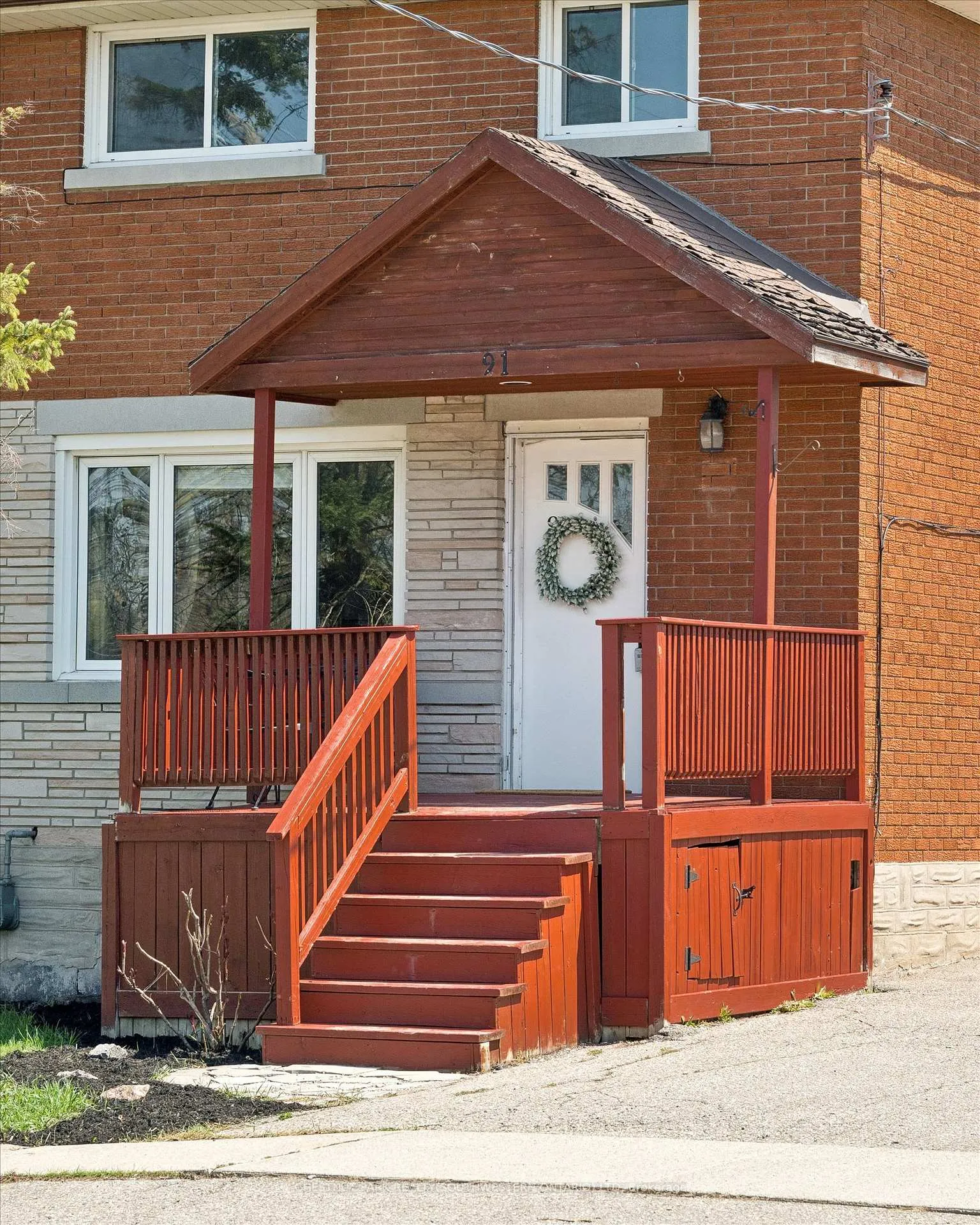 Photo 2 of 91 Wilfred Avenue, Kitchener, Stanley Park — HOMEH