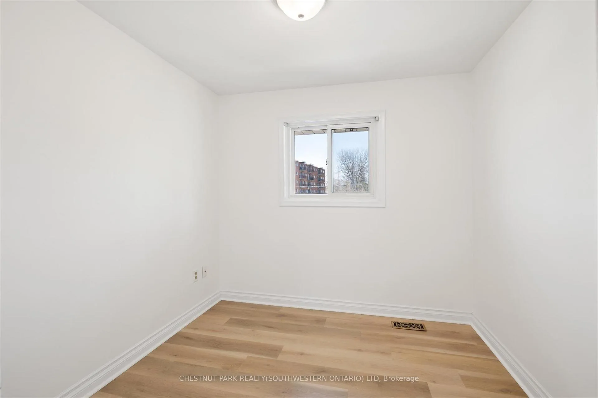 Photo 18 of 91 Wilfred Avenue, Kitchener, Stanley Park — HOMEH