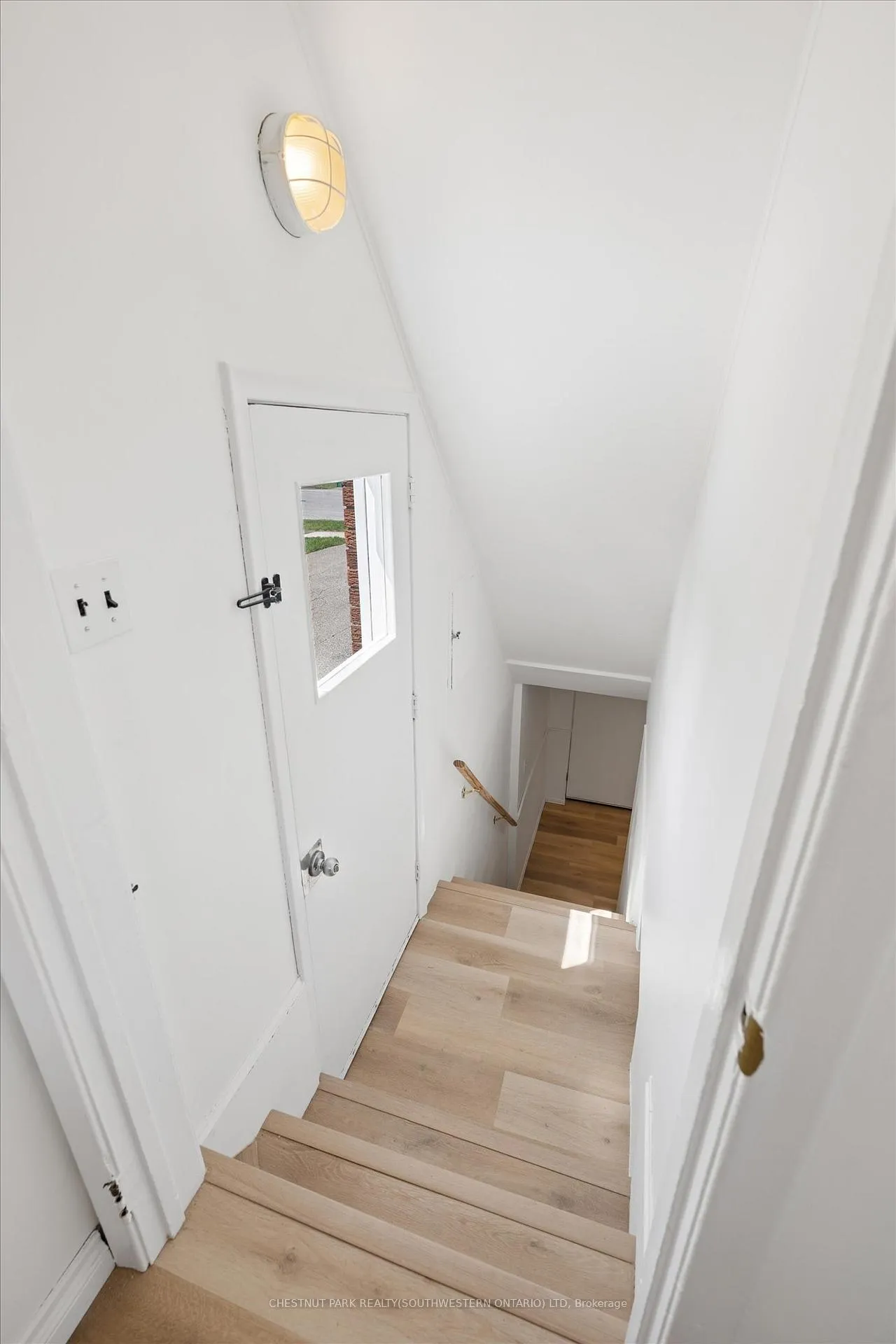 Photo 21 of 91 Wilfred Avenue, Kitchener, Stanley Park — HOMEH