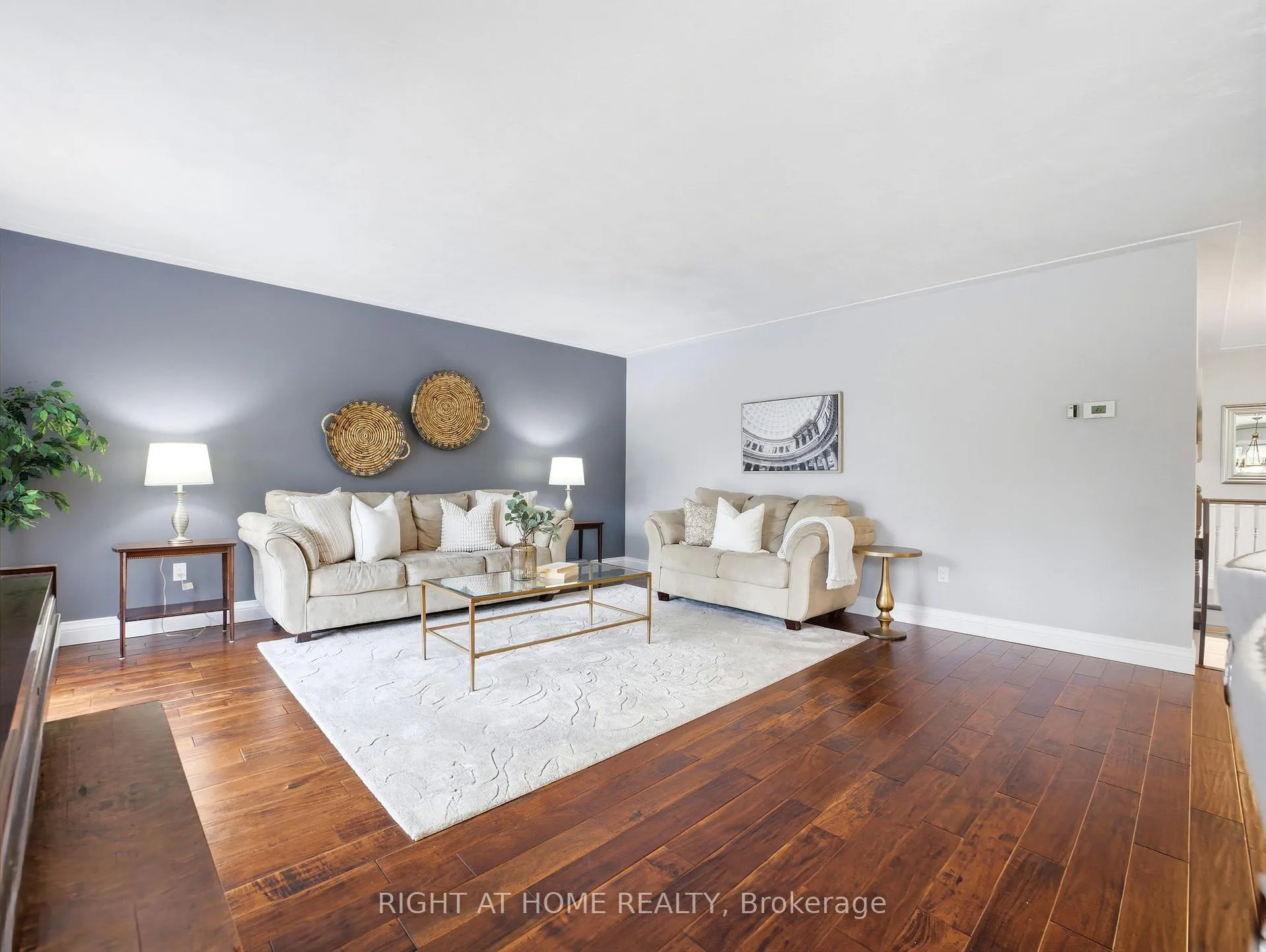 Photo 14 of 30 Carl Crescent, Hamilton, Waterdown — HOMEH